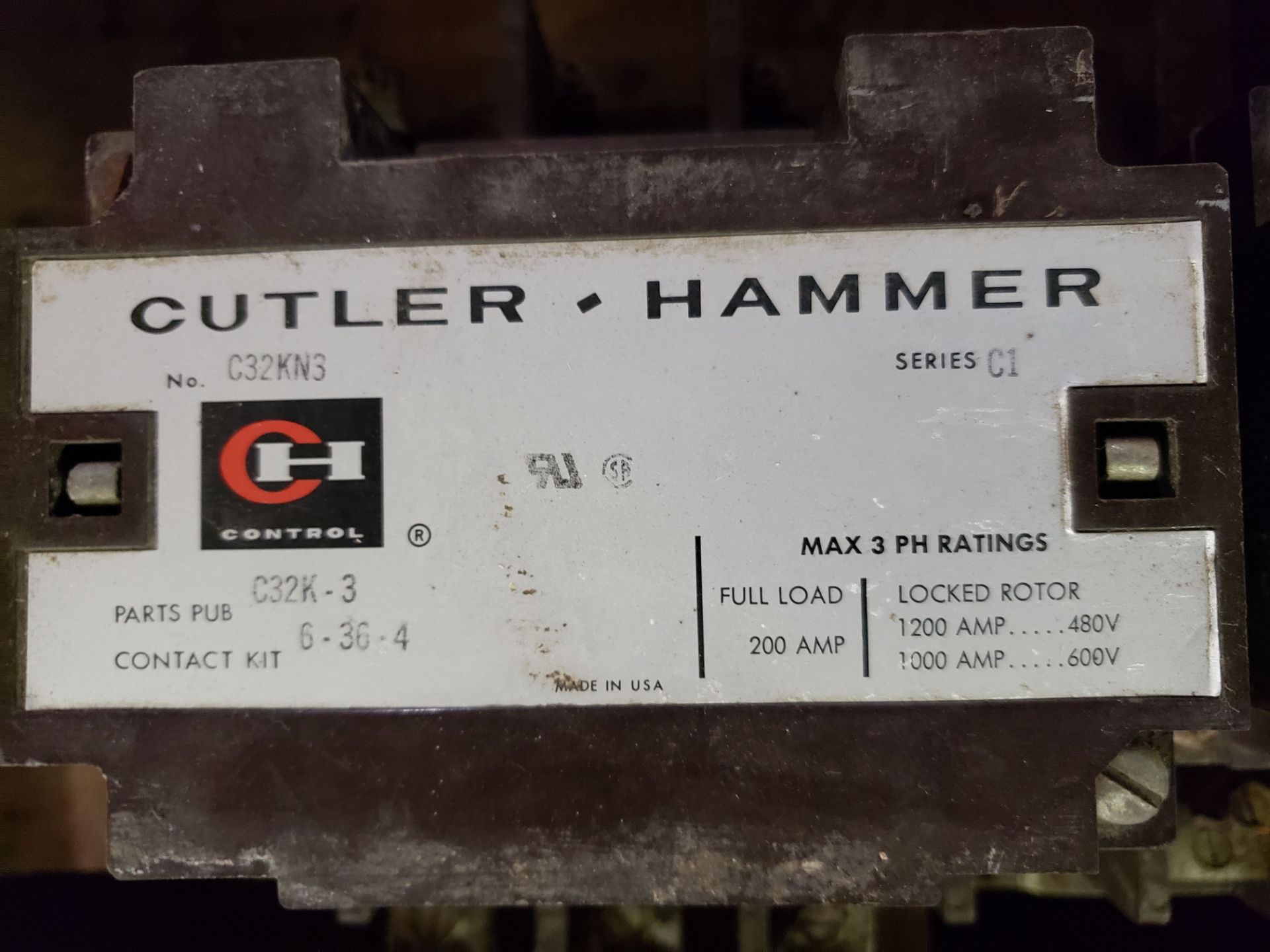 Cutler hammer reversing contactors - Image 3 of 5