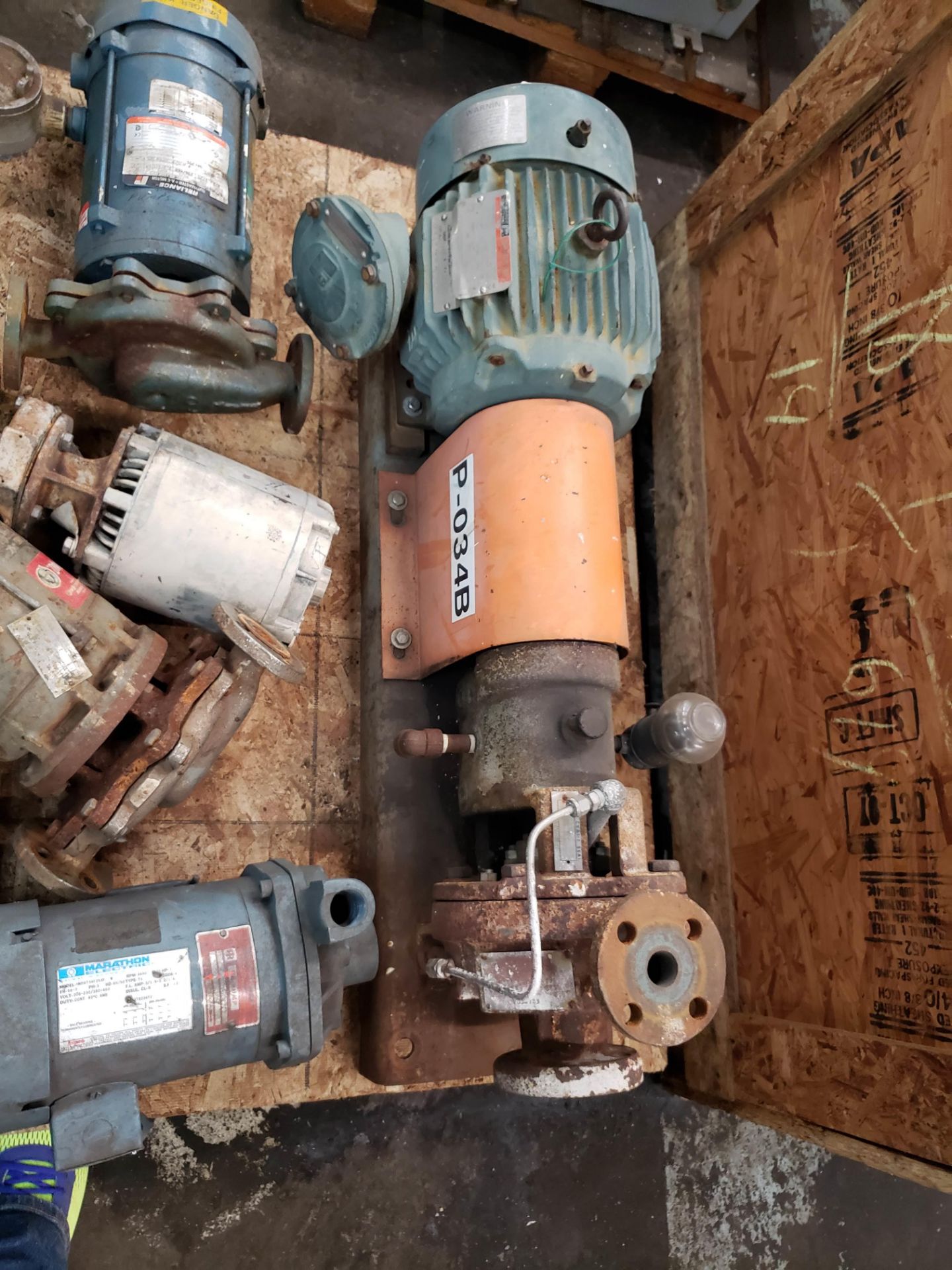 Lot of assorted pumps - Image 6 of 10