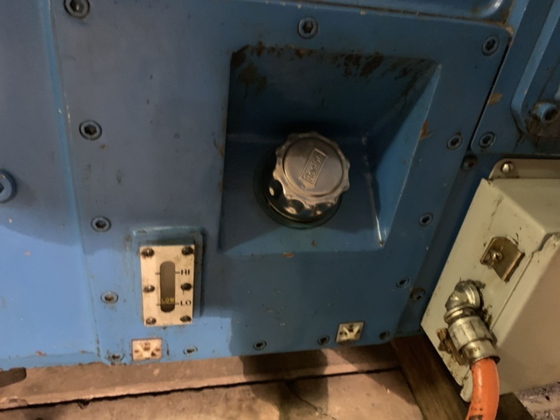 CINCINNATI MODEL 220-8 CENTERLESS GRINDER, SN 3503H81-0004, REMANUFACTURED IN 1994, LOCATION MI - Image 28 of 35