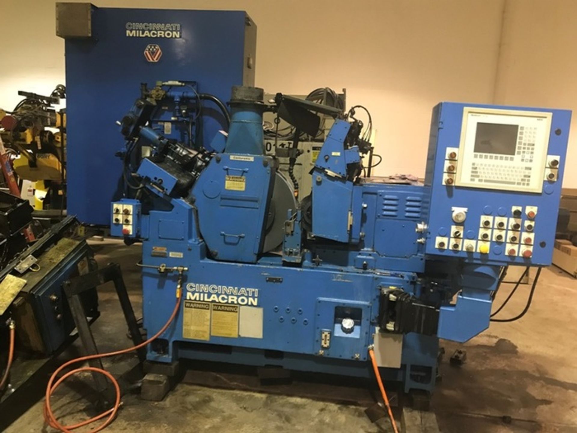 CINCINNATI MODEL 220-8 CENTERLESS GRINDER, SN 3503H81-0004, REMANUFACTURED IN 1994, LOCATION MI