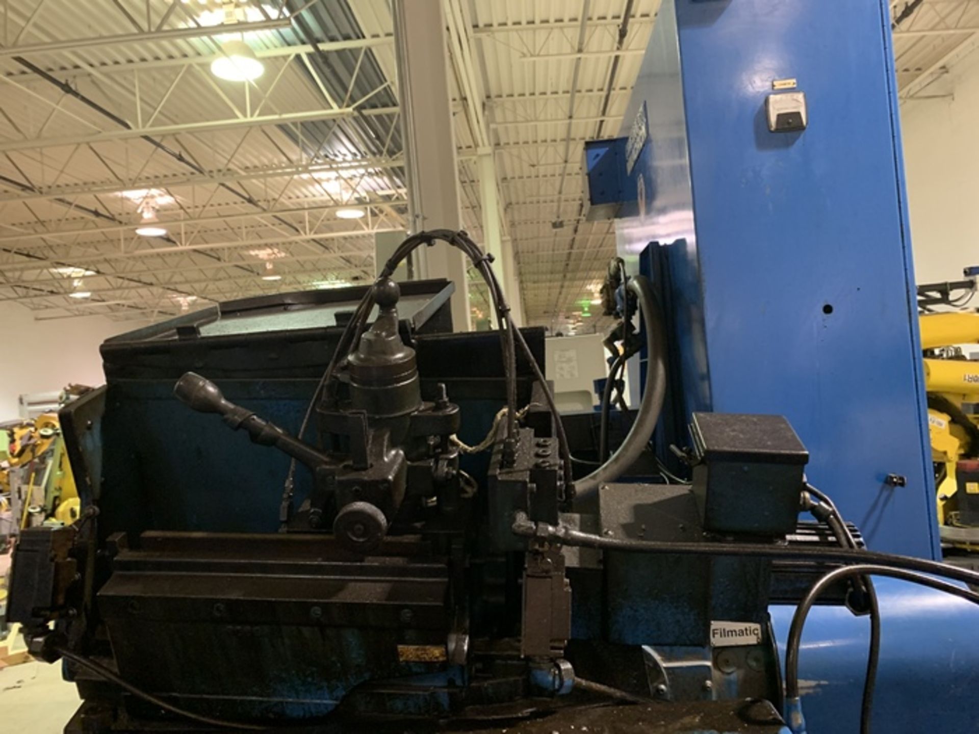 CINCINNATI MODEL 220-8 CENTERLESS GRINDER, SN 3503H81-0004, REMANUFACTURED IN 1994, LOCATION MI - Image 29 of 35