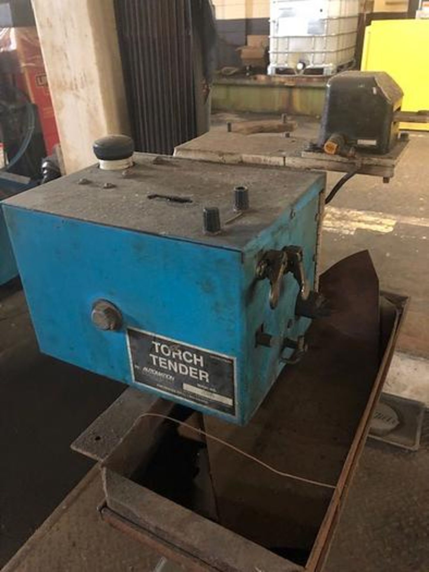 FANUC ARCMATE 120IC/10L GENESIS 2G DUAL TRUNNION MIG WELDING CELL, YEAR 2008 - Image 12 of 13