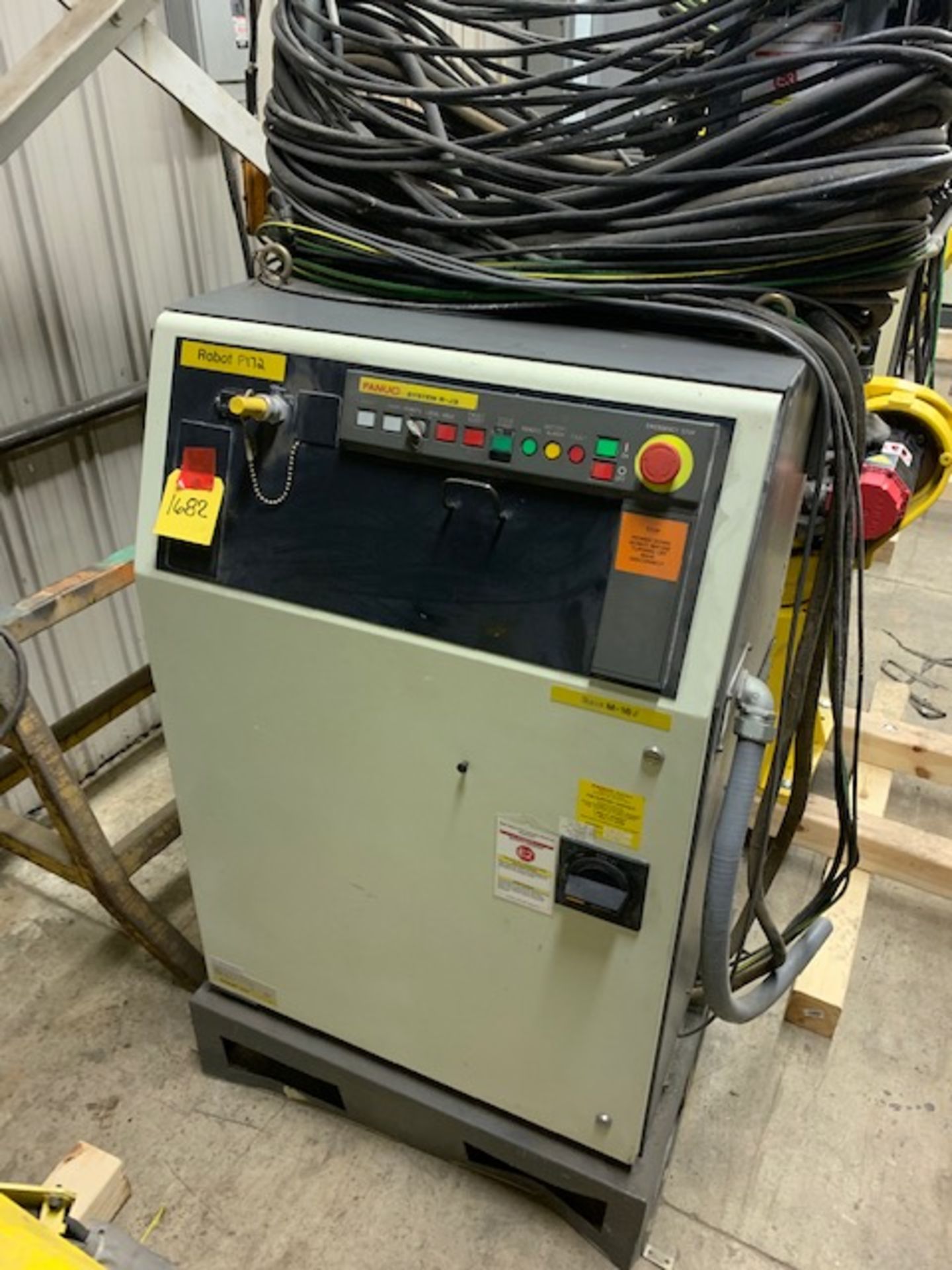 FANUC ROBOT M-16i/L WITH RJ3 CONTROLLER, LOCATION MI - Image 4 of 7