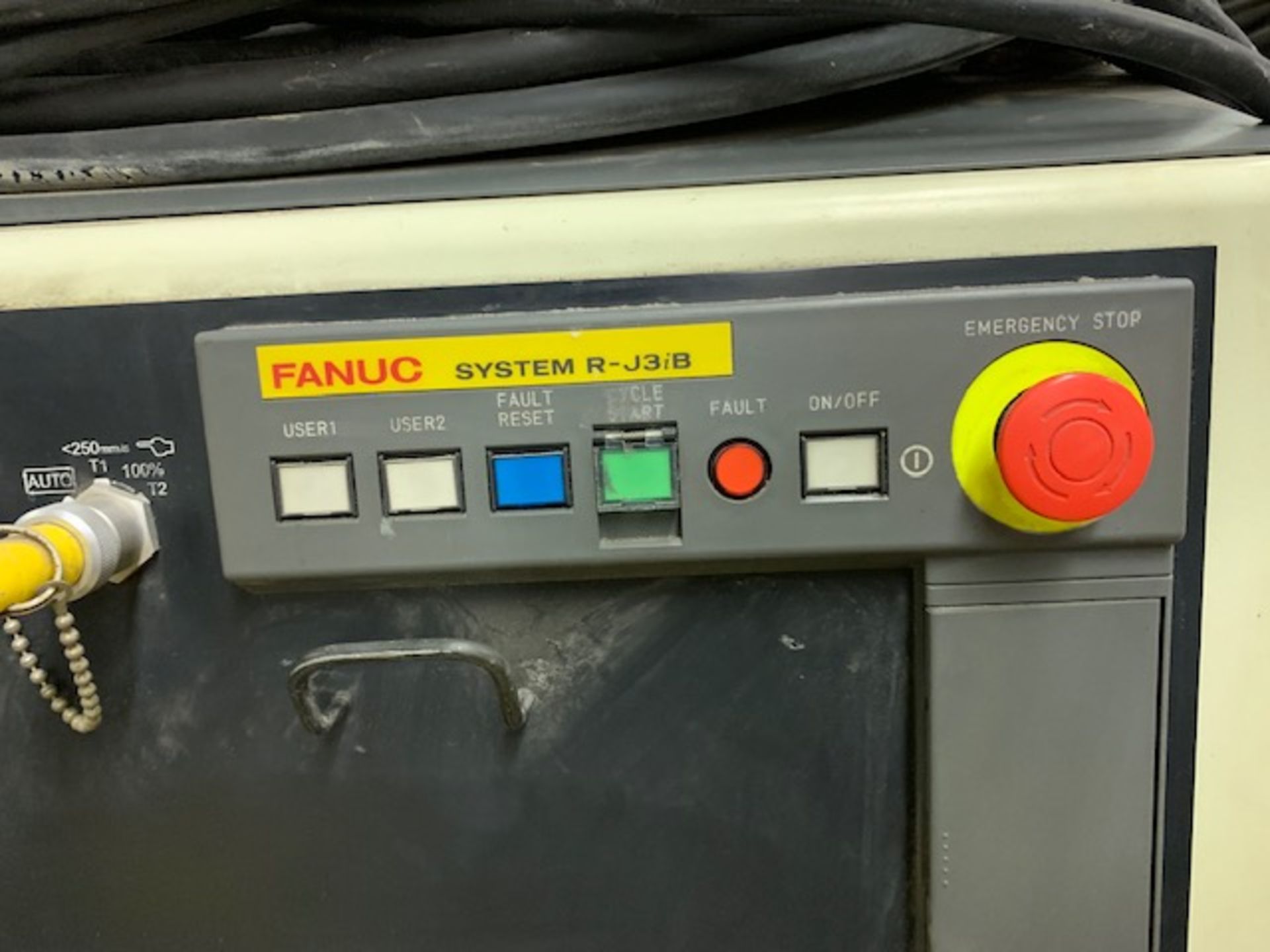 FANUC ROBOT M-16iB/1OL WTIH R-J3iB CONTROL, YEAR 2005 - Image 3 of 6