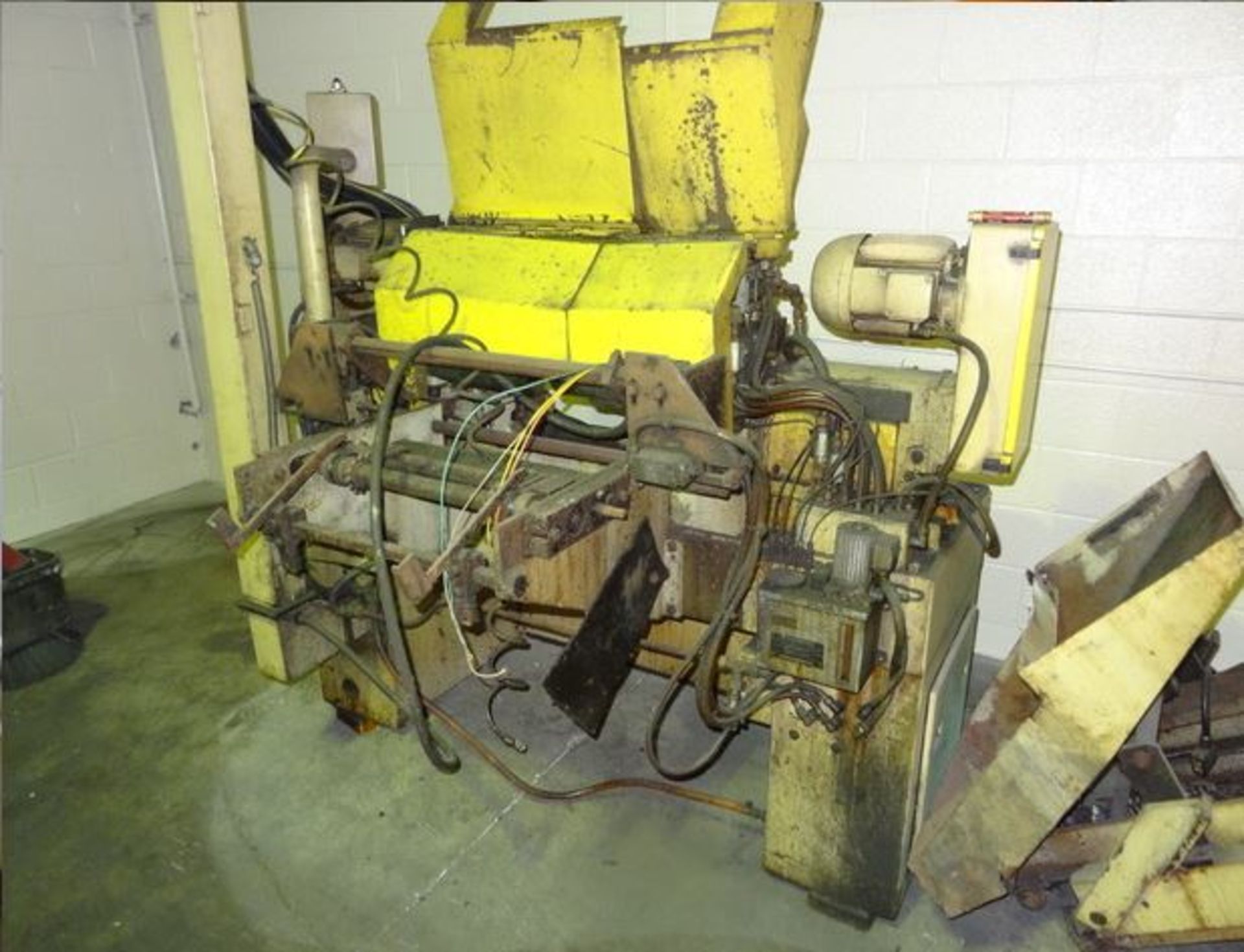 DUAP TYPE ZS30K FACE AND CENTER MACHINE NEW 1980, LOCATION MI - Image 6 of 12