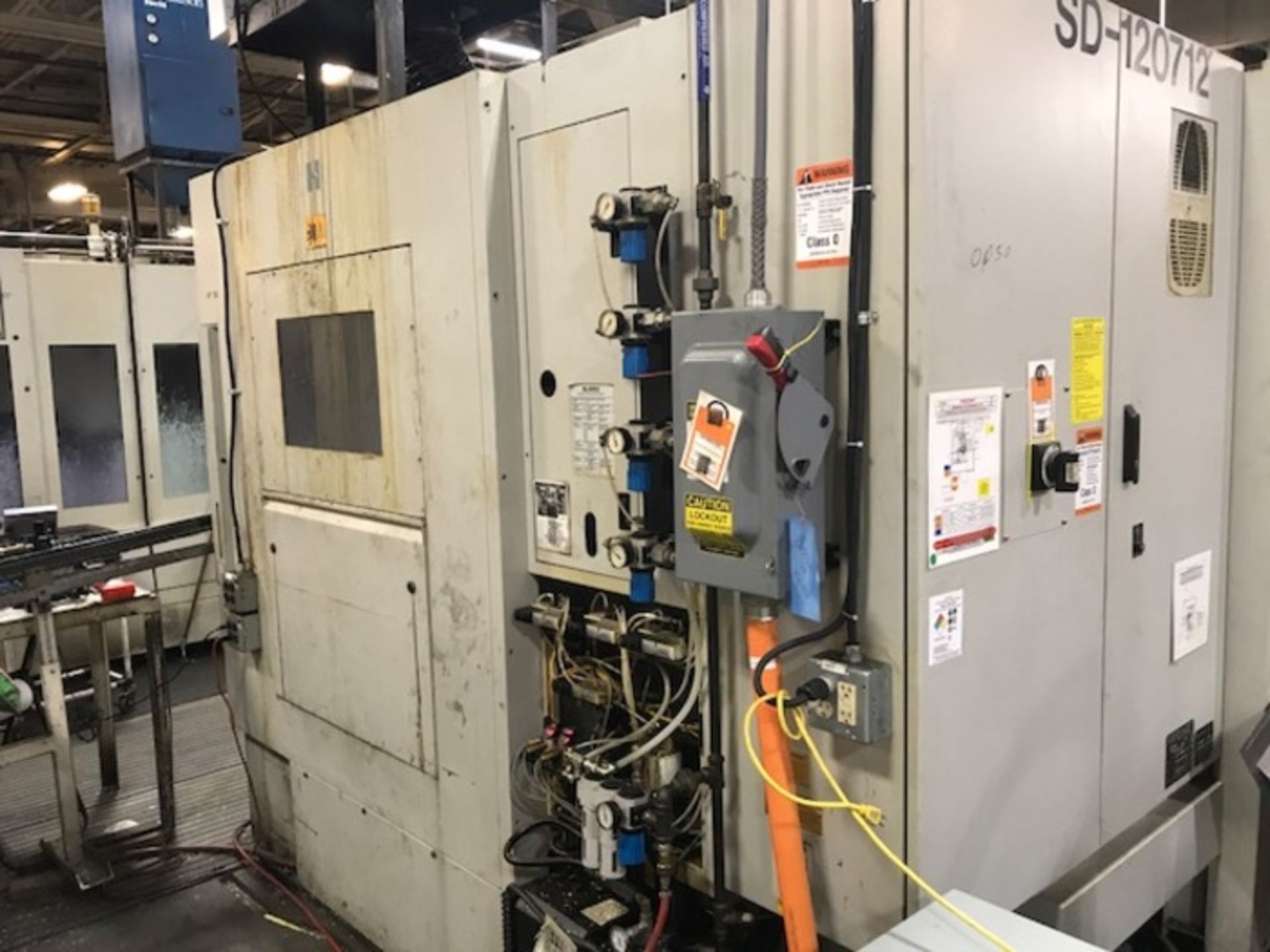 HARDINGE XR760 VMC PRODUCTION CENTER 30"X24"X24" W/4TH AXIS TRUNION, YEAR 2010, SN XRAB0A0001 - Image 2 of 14