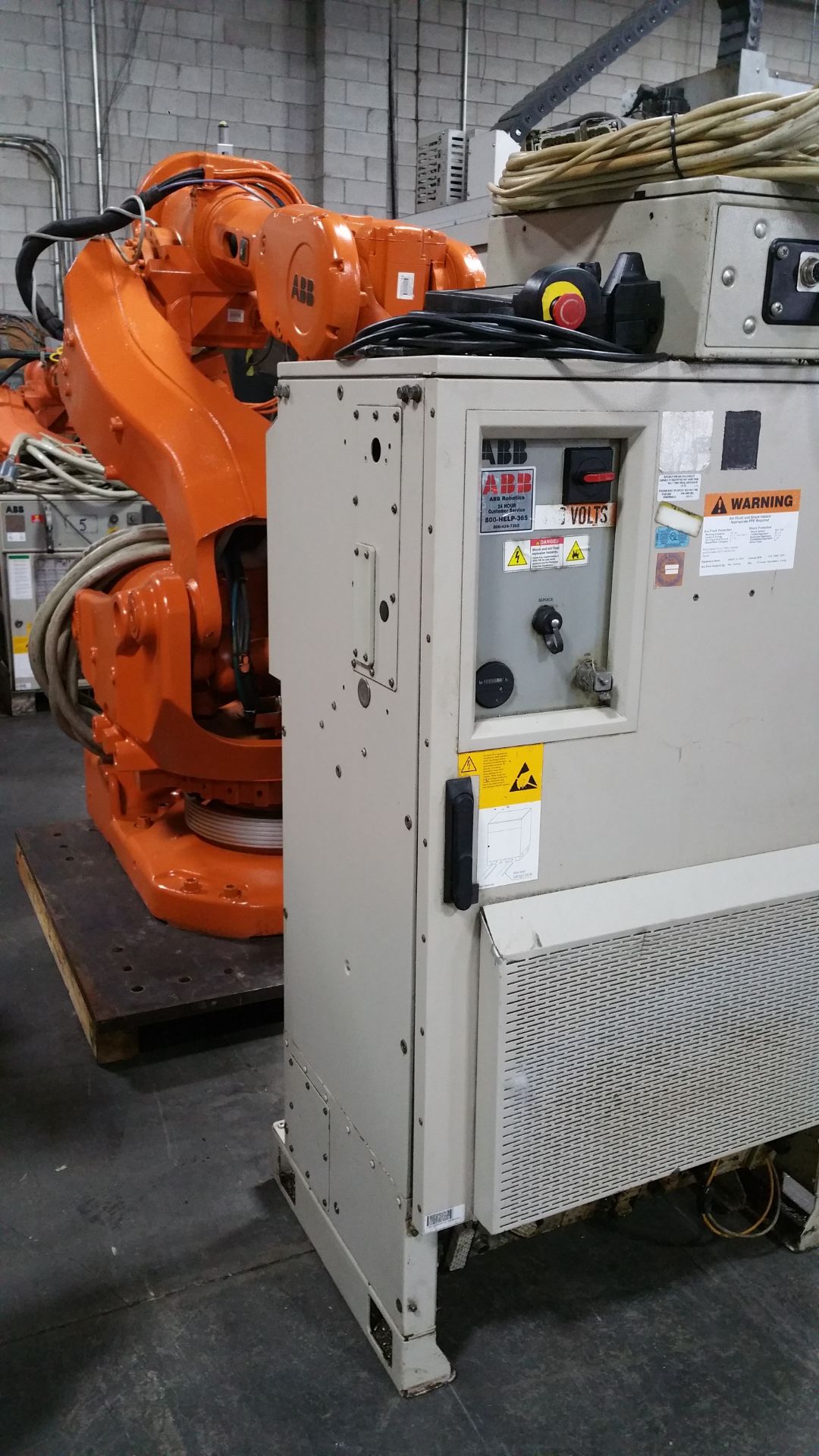 ABB ROBOT IRB 6600 M2000 W/S4C+ CONTROL, TEACH & CABLES, 2.5M REACH - Image 3 of 3