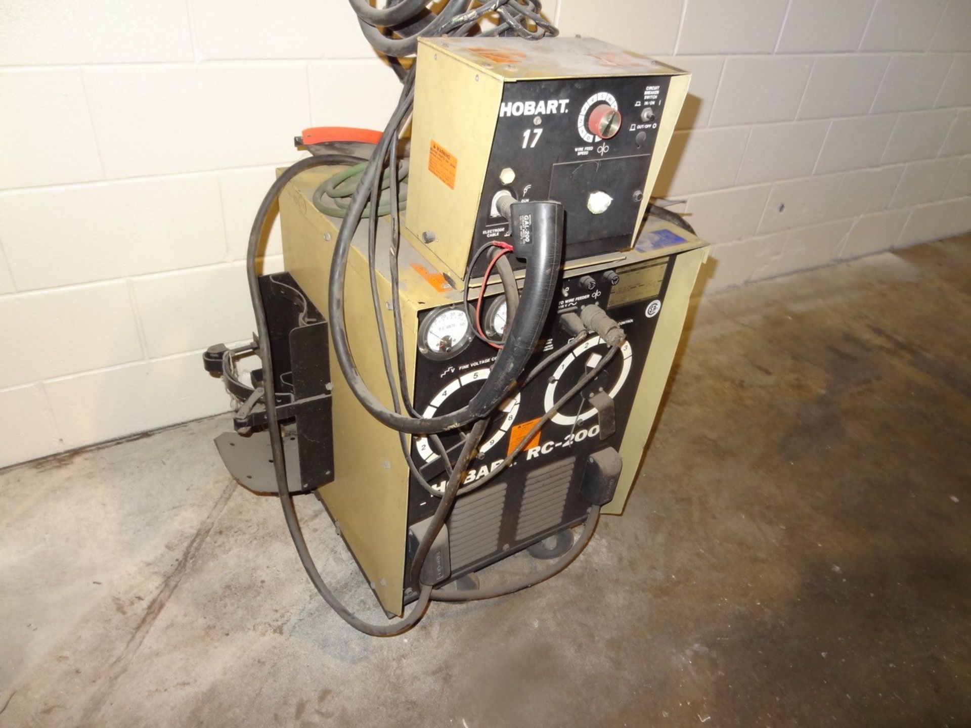 HOBART WELDING POWER SUPPLY, LOCATION MI - Image 3 of 4