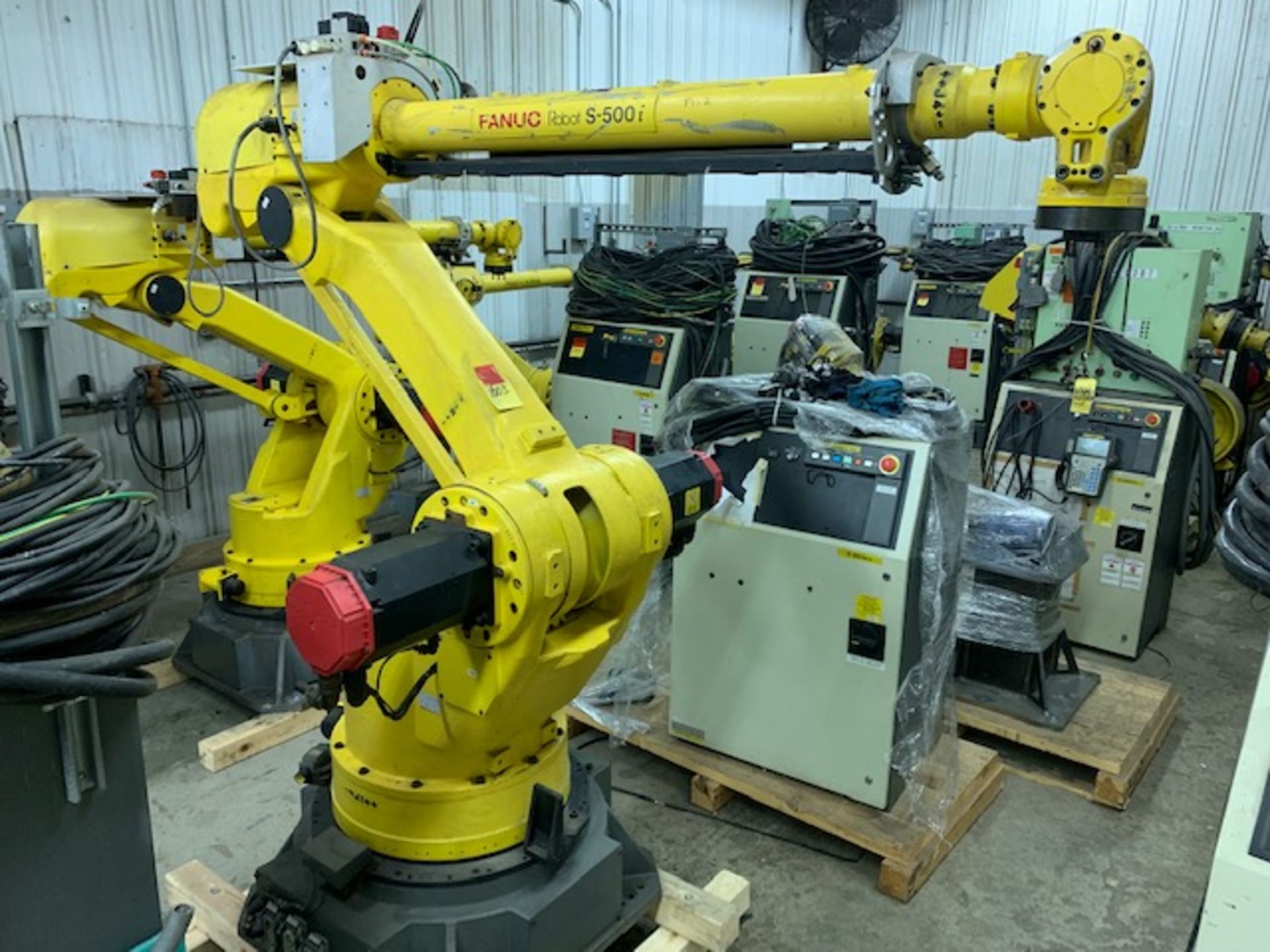 FANUC ROBOT S500i WITH RJ3 CONTROLLER, YEAR 1999,