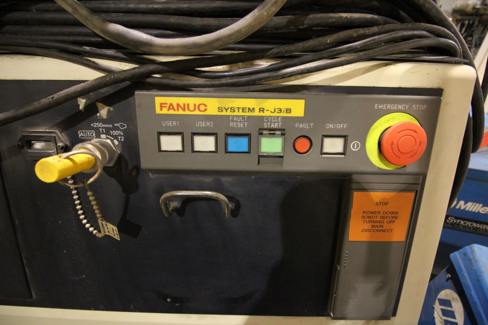 FANUC ROBOT S-500iB WITH R-J3iB CONTROLS, TEACH PENDANT & CABLES, YEAR 2002, SN 54983 - Image 5 of 7