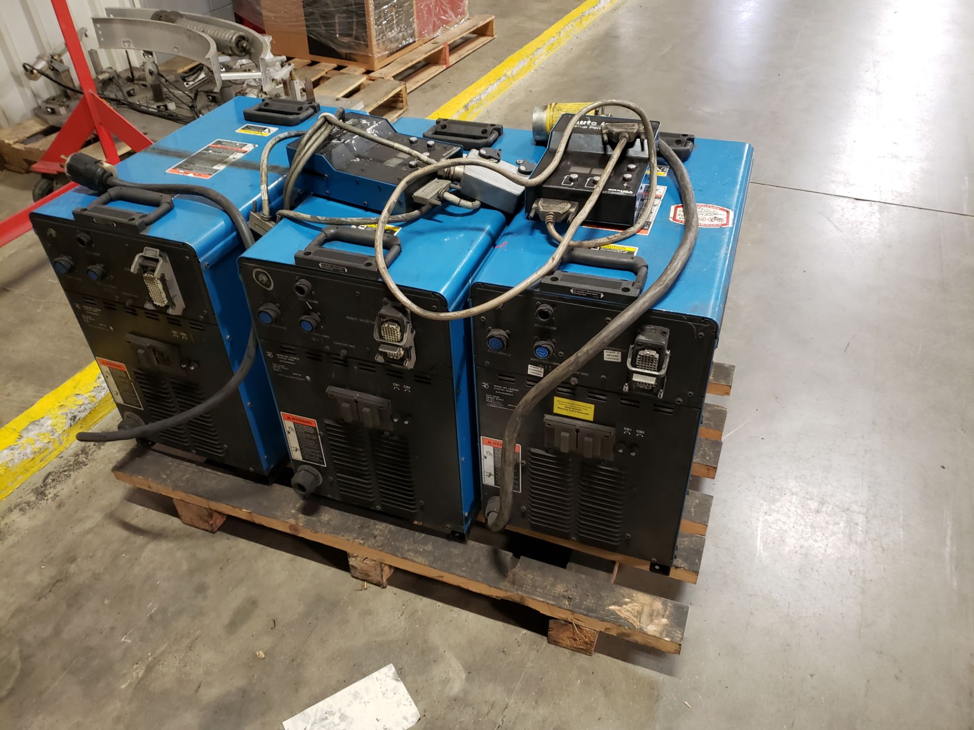 1 LOT CONSISTING OF MILLER AUTOINVISION II & AUTOINVISION WELDING SUPPLY UNITS AND MORE - Image 4 of 10