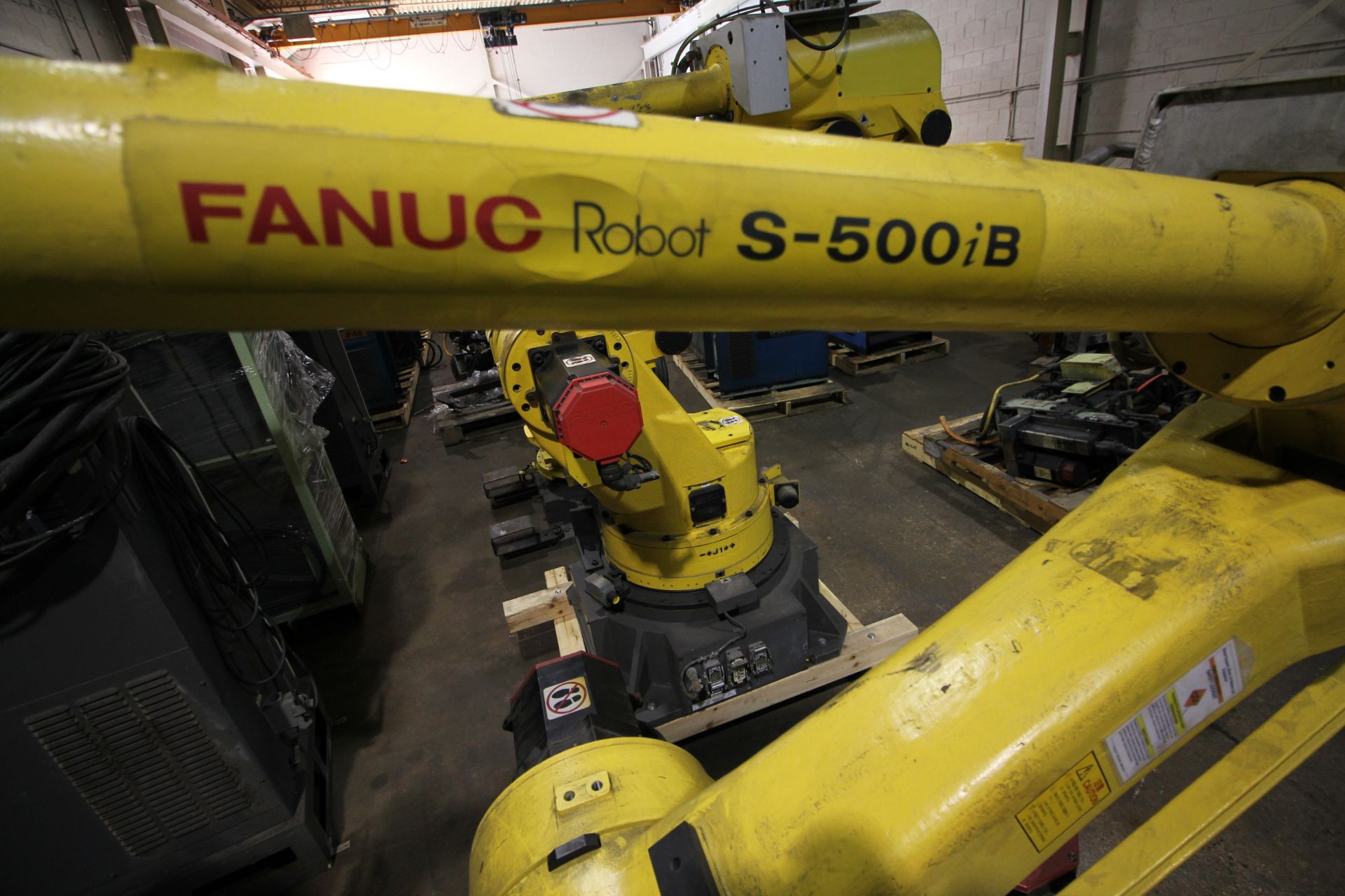 FANUC ROBOT S-500iB WITH R-J3iB CONTROLS, TEACH PENDANT & CABLES, YEAR 2003, SN 57932 - Image 2 of 7