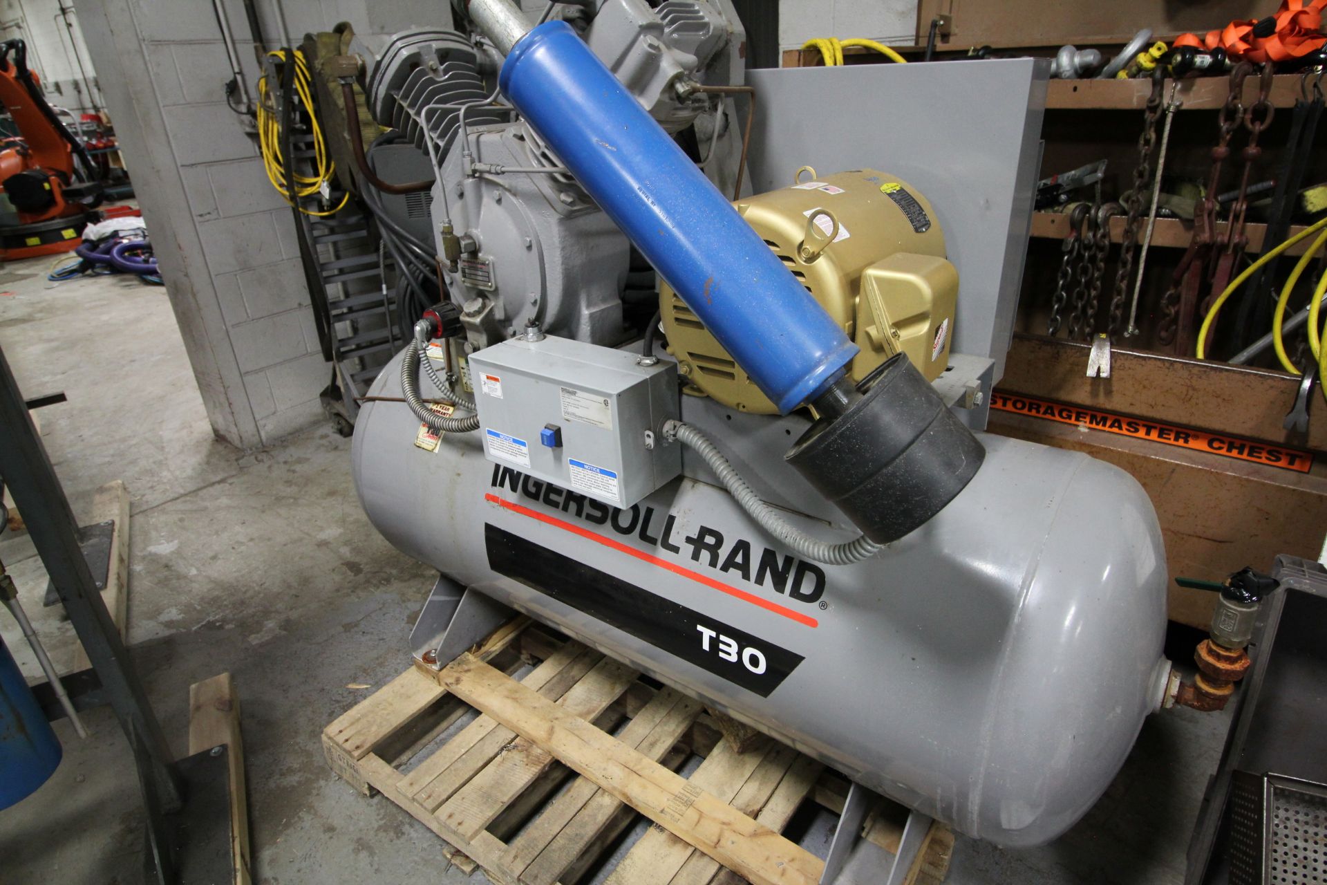 INGERSOLL-RAND AIR COMPRESSOR MODEL T30 7100E15, SN 30T885840 (NEW MOTOR)