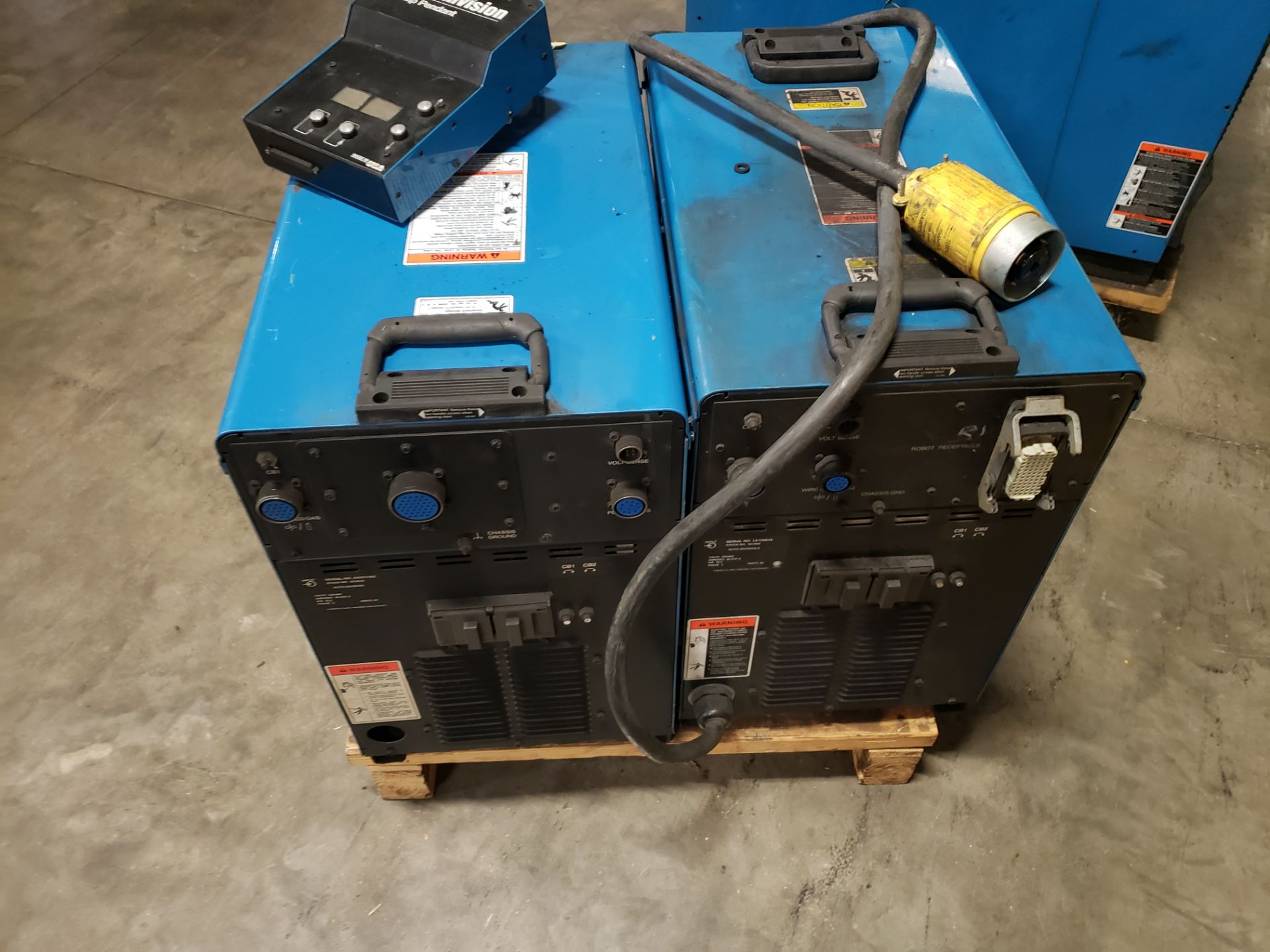 1 LOT CONSISTING OF MILLER AUTOINVISION II & AUTOINVISION WELDING SUPPLY UNITS AND MORE - Image 6 of 10