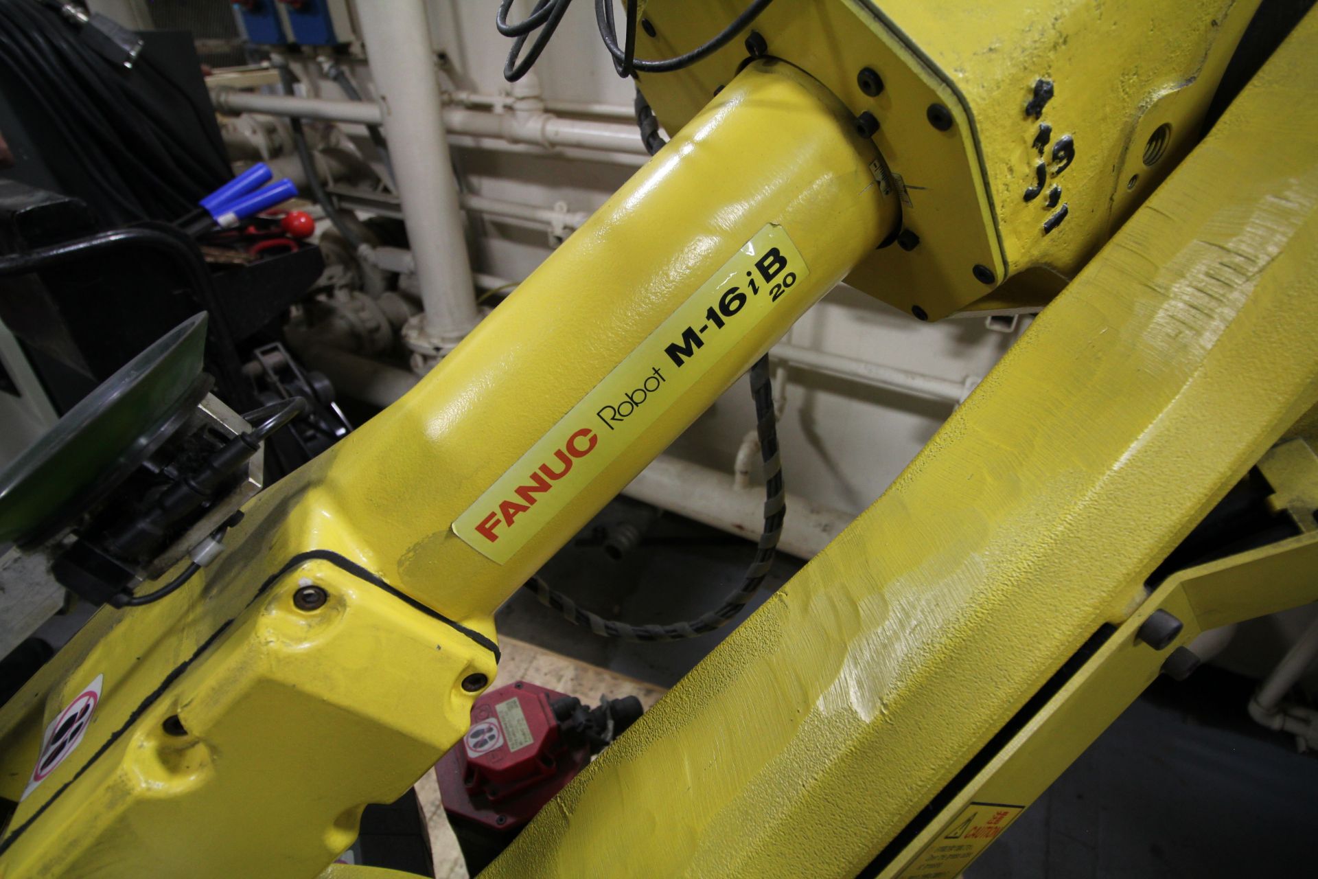 FANUC ROBOT M-16iB/20 WITH R-J3iB CONTROLS, TEACH PENDANT & CABLES, SN 73717, YEAR 2005 - Image 3 of 7