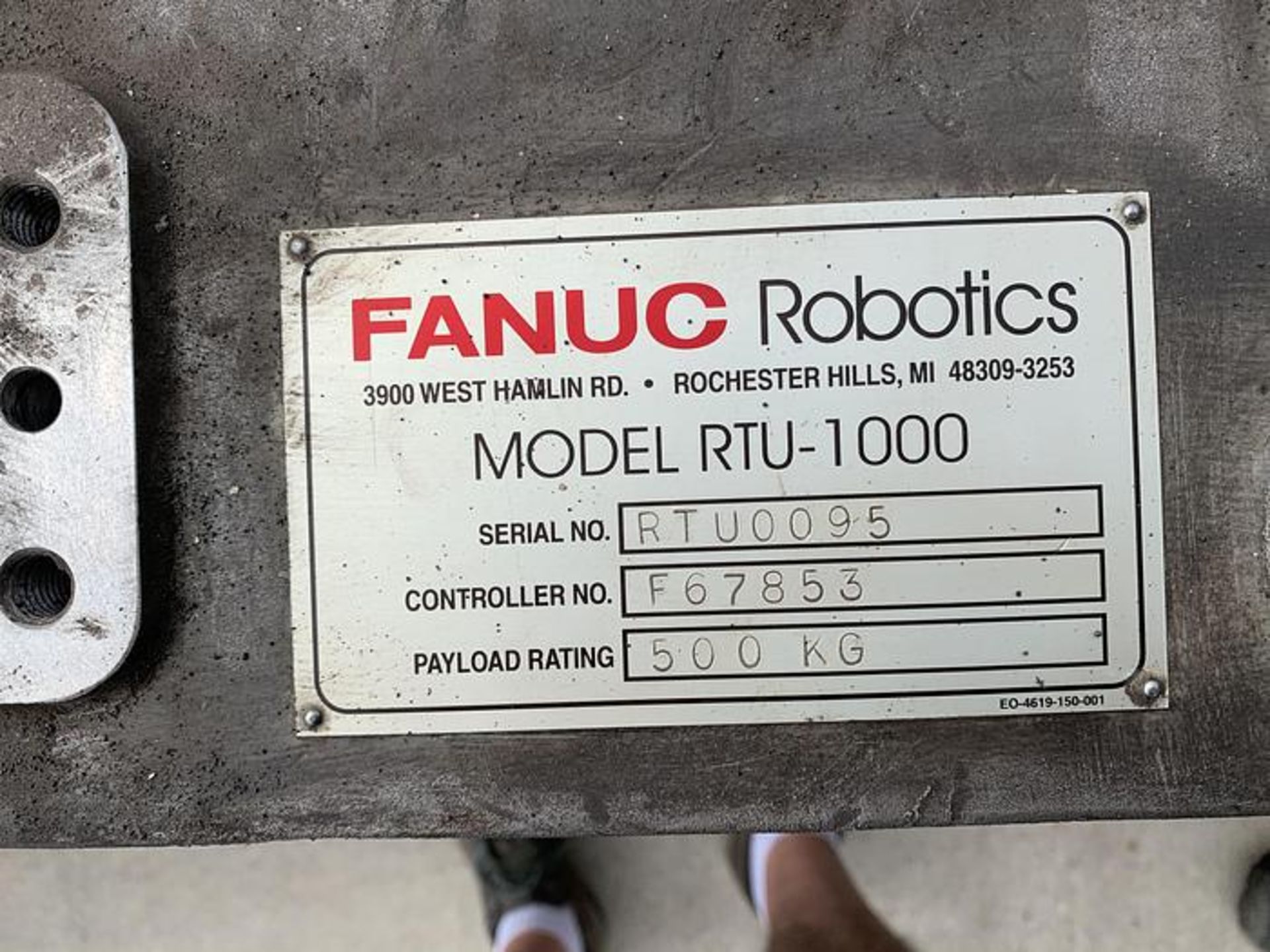 FANUC RTU-1000 7TH AXIS FLOOR MOUNTED TRACK 500KG X 13", 9'9" TRAVEL, LOCATION MI - Image 2 of 2