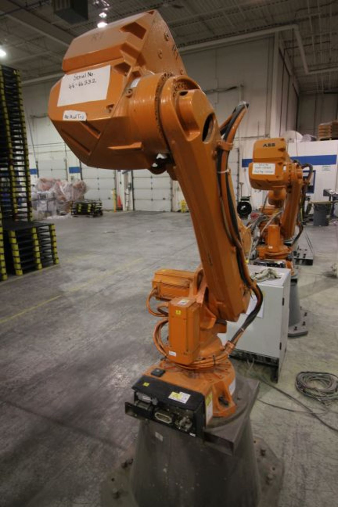 ABB ROBOT IRB 4600 2.55/40KG WITH IRC5 CONTROLS, YEAR 201, SN 46-66332 ARM ONLY - Image 3 of 4