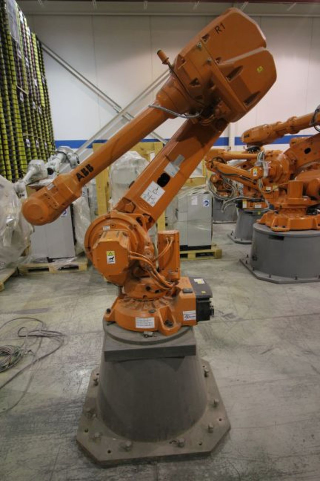 ABB ROBOT IRB 4600 2.55/40KG WITH IRC5 CONTROLS, YEAR 201, SN 46-66332 ARM ONLY