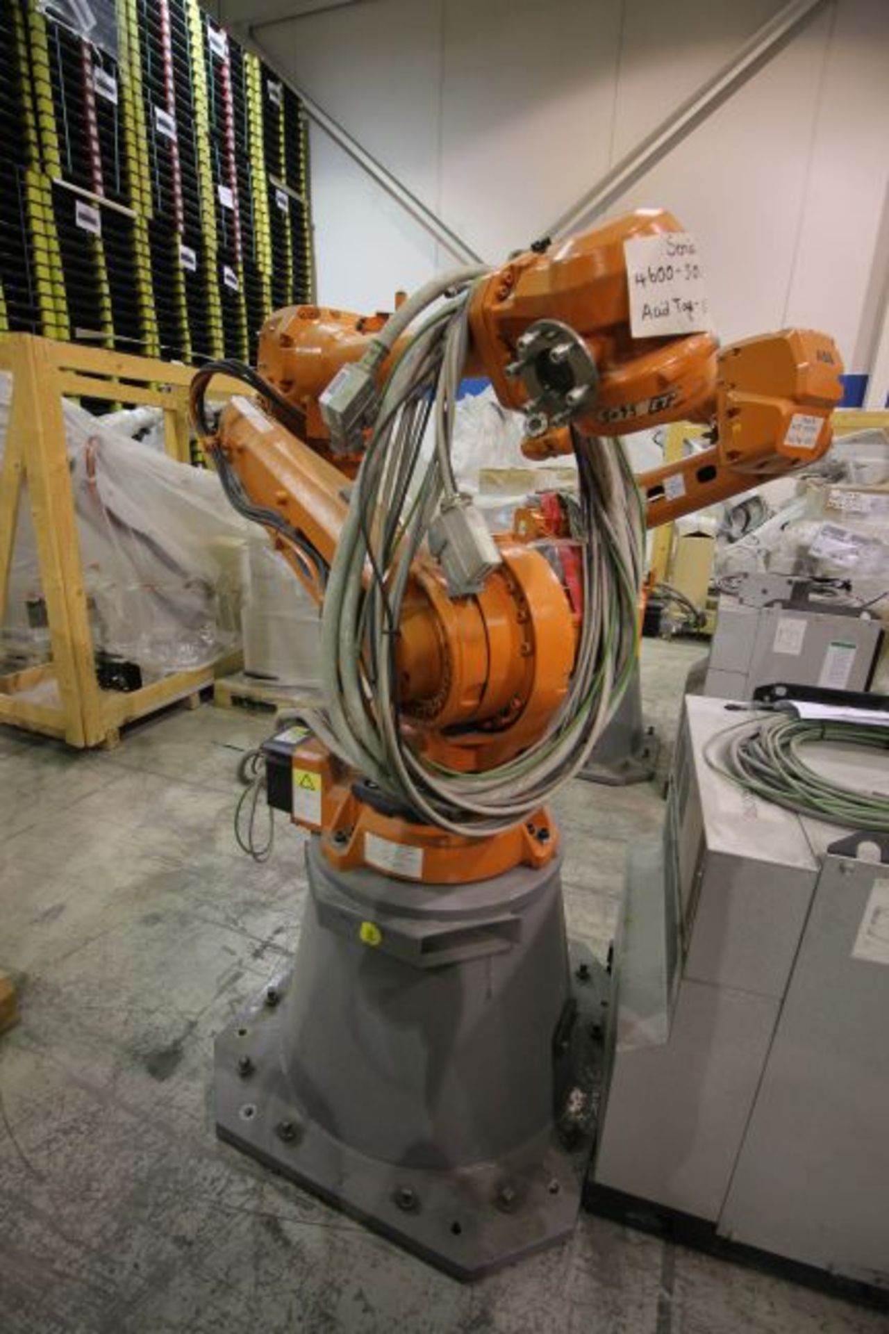 ABB ROBOT IRB 4600 2.55/40KG WITH IRC5 CONTROLS, YEAR 2014, SN 500870 TEACH PENDANT& CABLES - Image 2 of 10