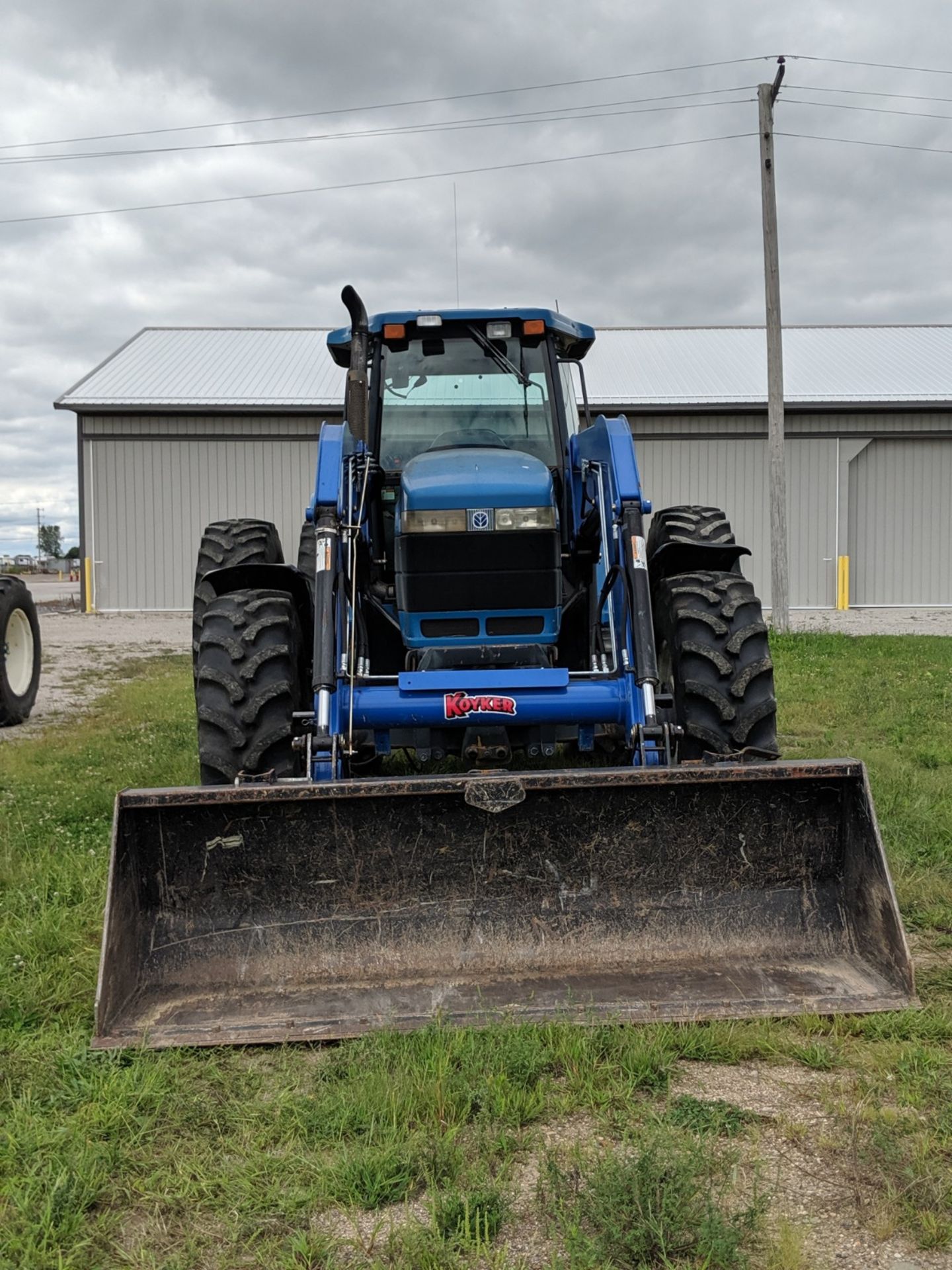 Ford New Holland 8970 Diesel Tractor - Image 2 of 4