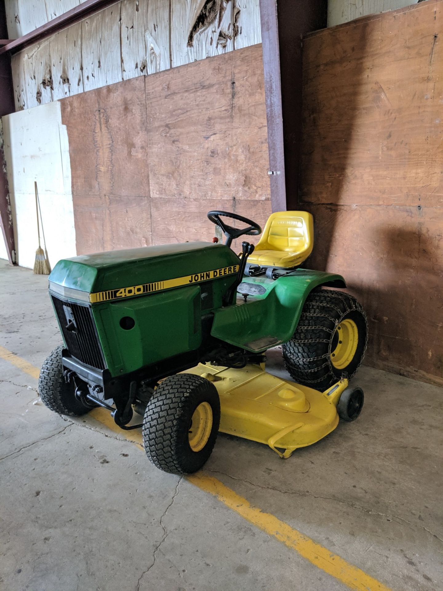 John Deere 400 Lawn Mower - Image 4 of 5