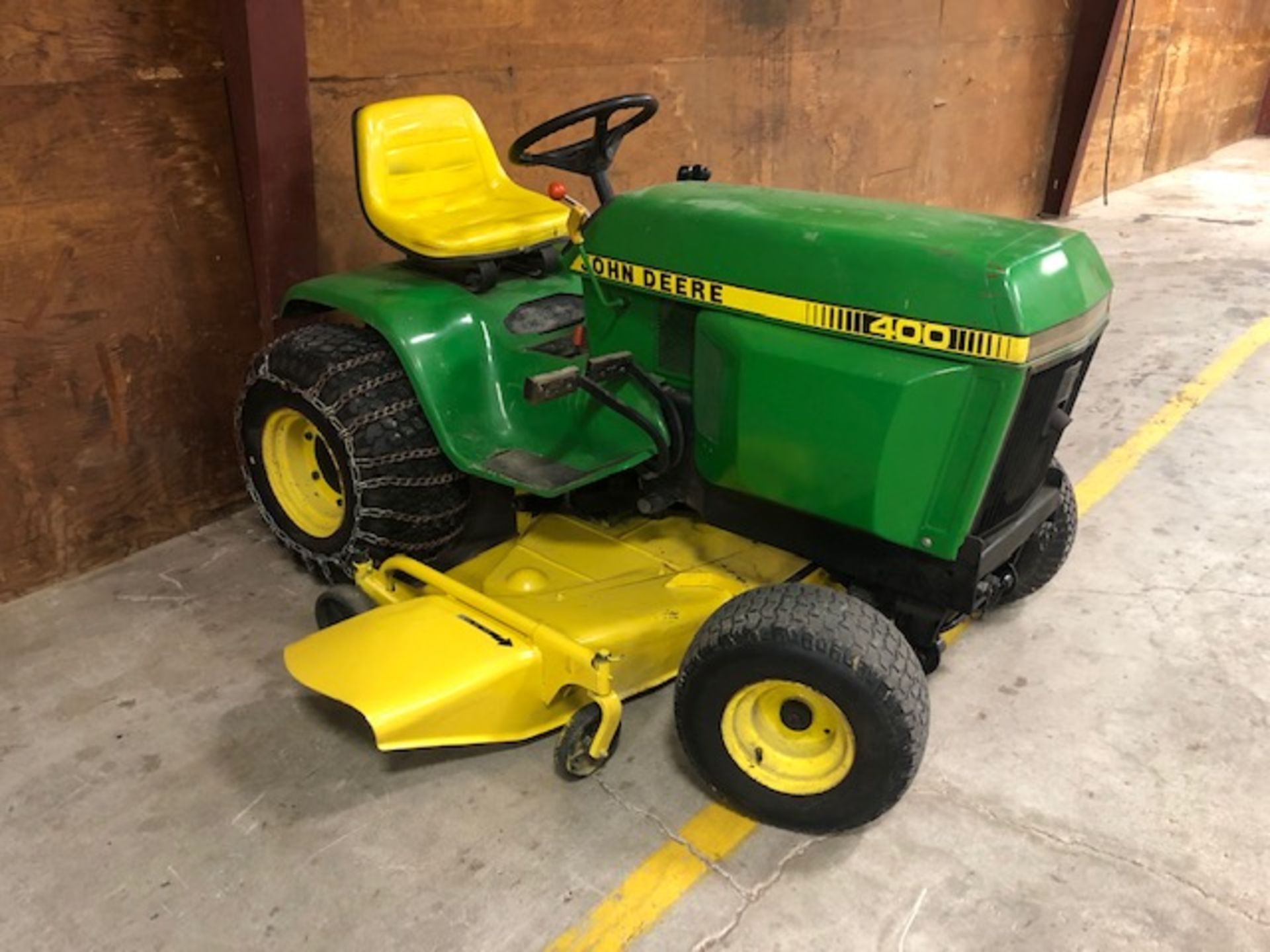 John Deere 400 Lawn Mower