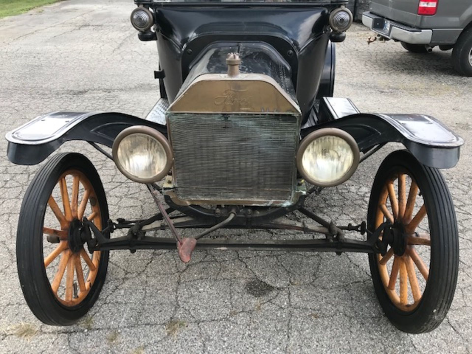 1914 Ford Model T Touring Auto, believed to be original roof and paint, ran approx. 10 years ago - Image 6 of 6