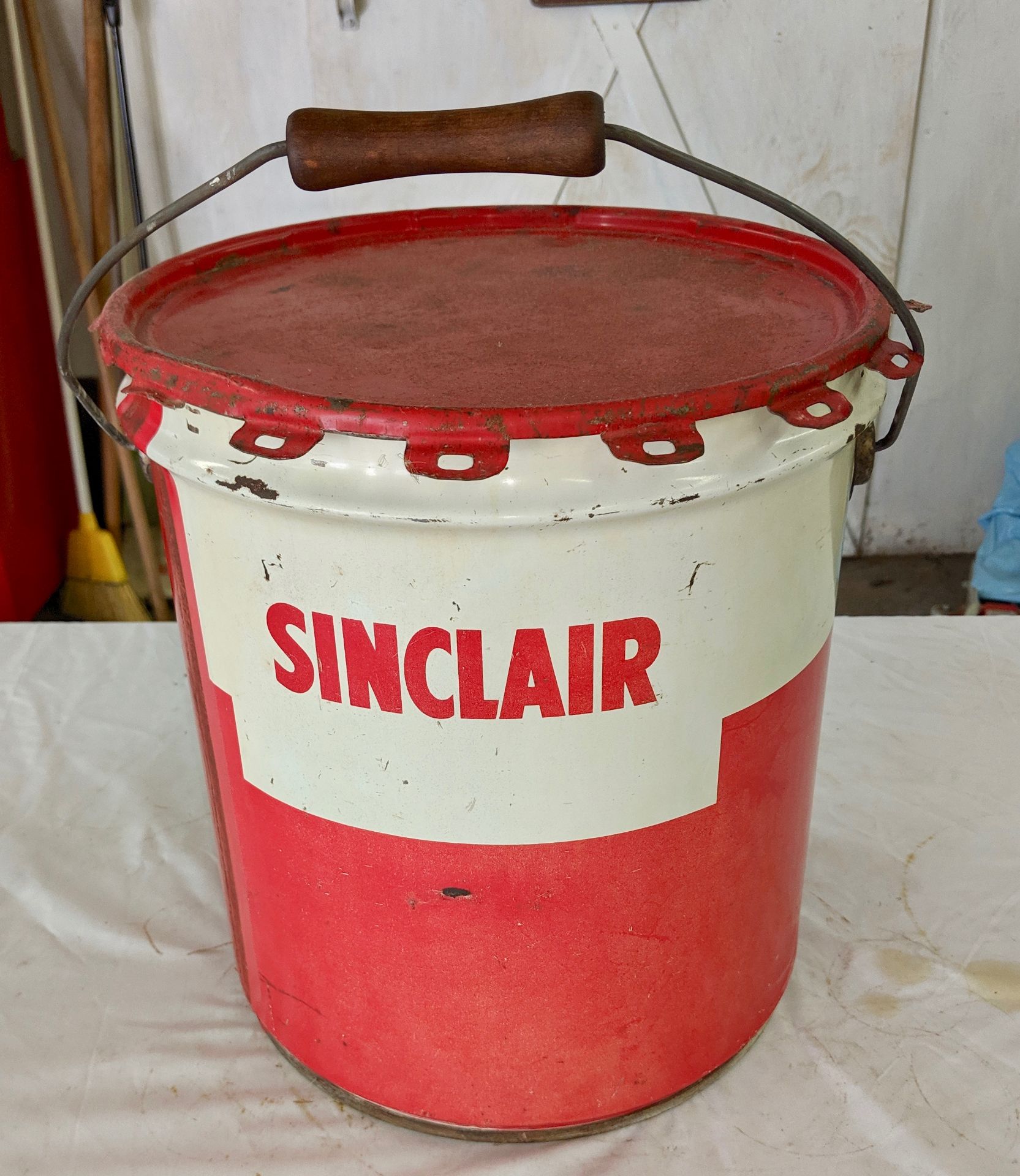 Sinclair Shamrock Lubricant 5 gallon bucket