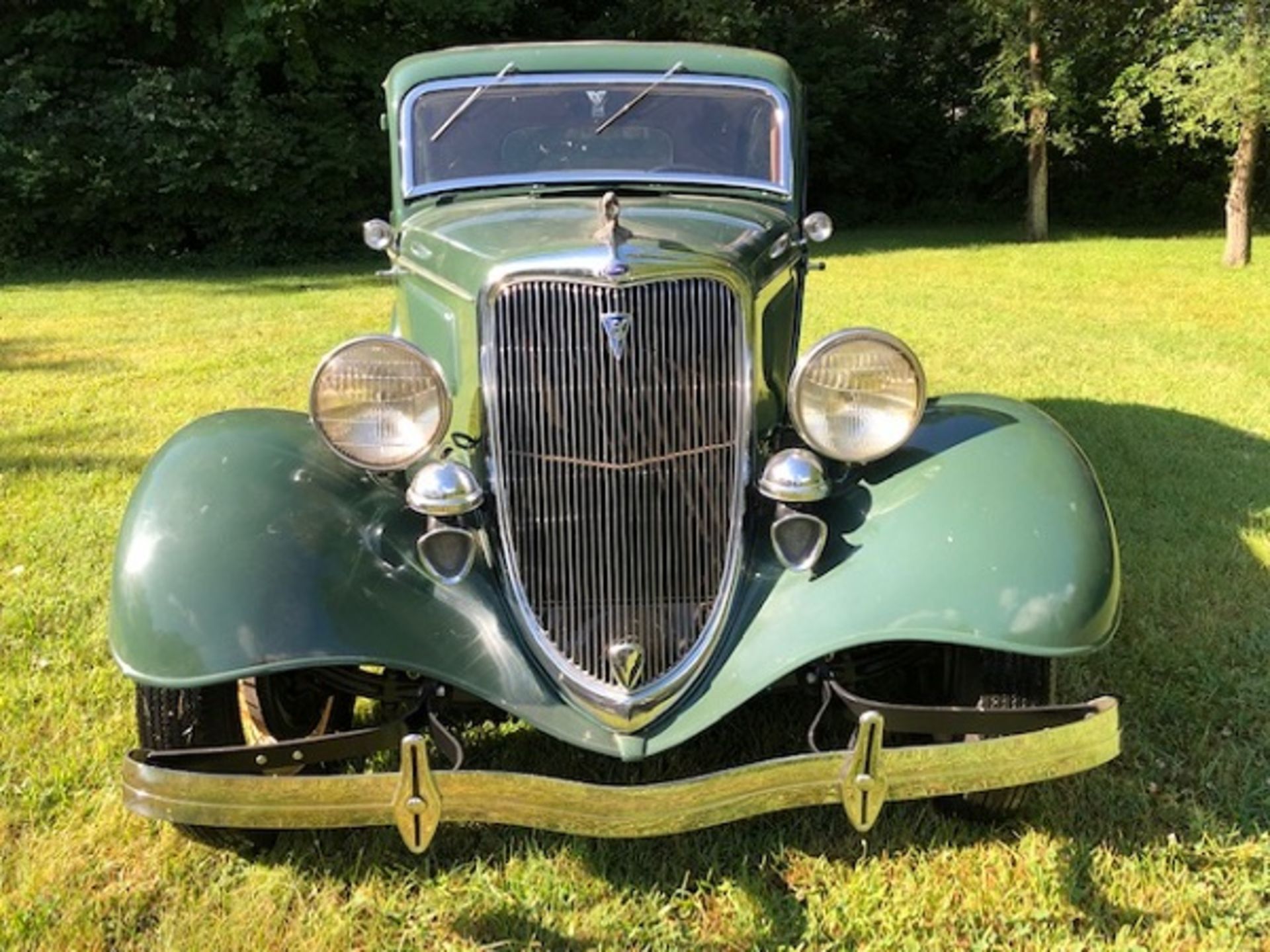 1934 Ford Victoria completely refinished with rare pop-out trunk option, second owner, 22,024