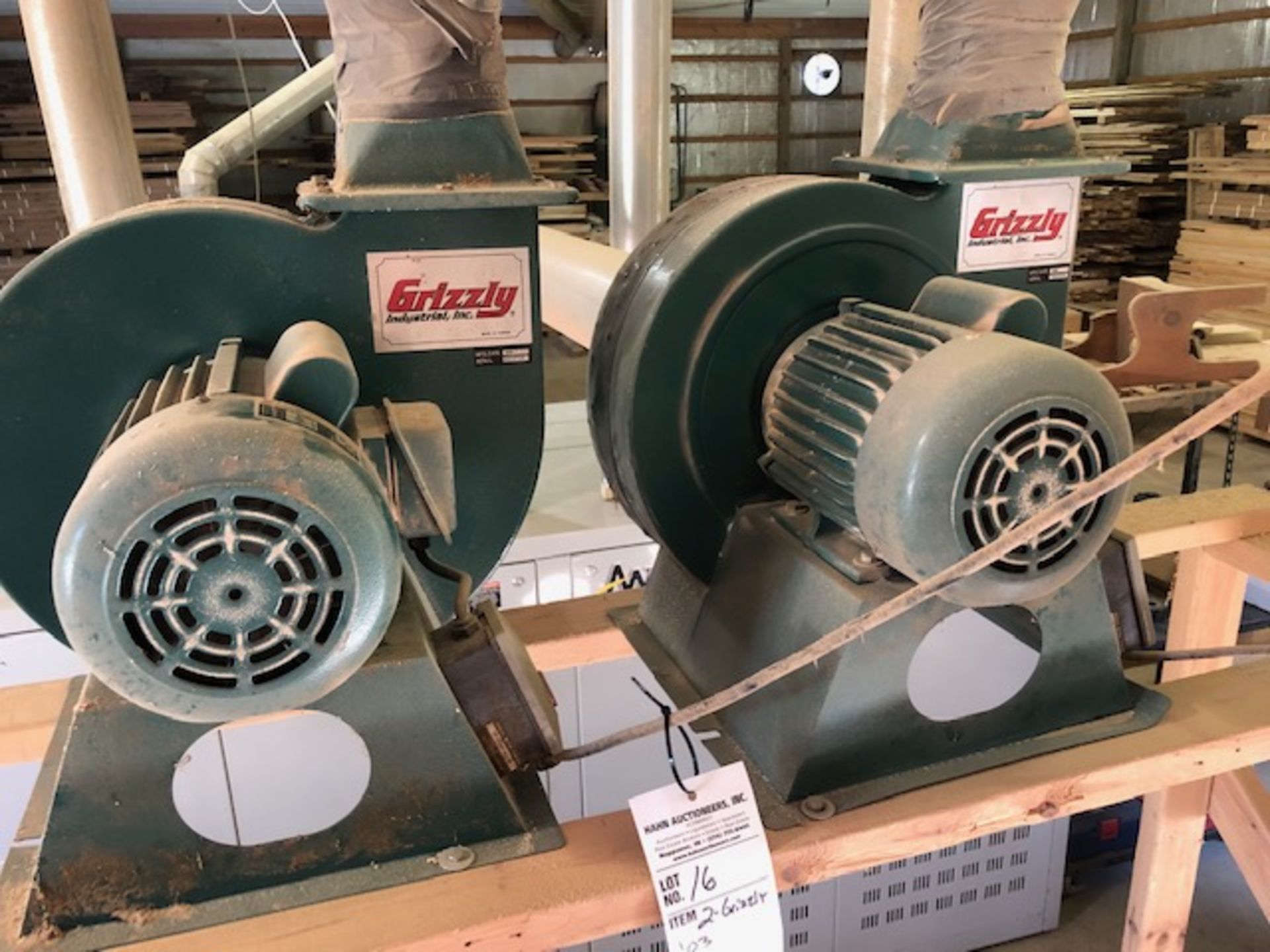 Grizzly Dust Collecting Blowers