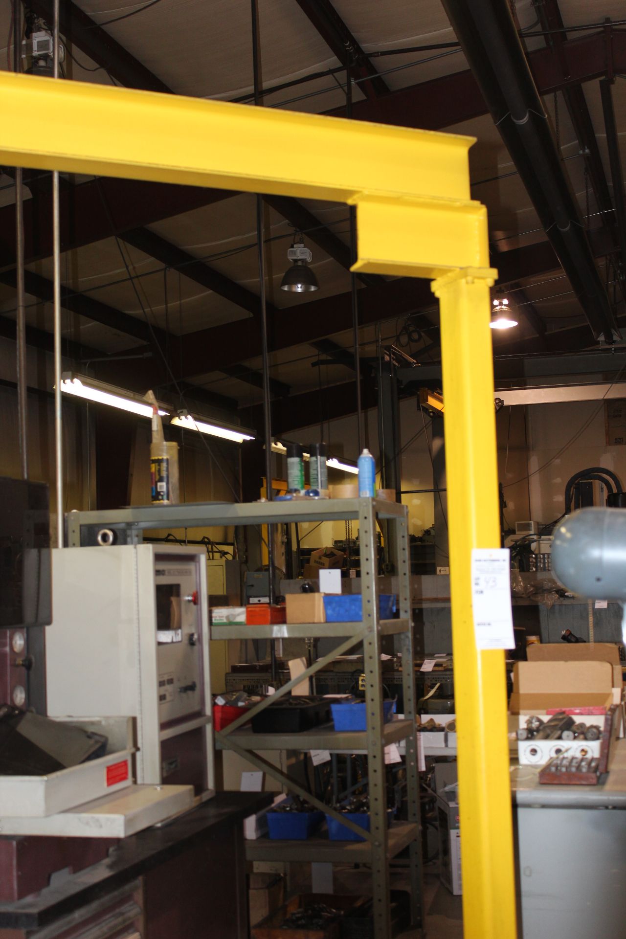 A-frame on casters with half ton chain hoist - Image 2 of 5