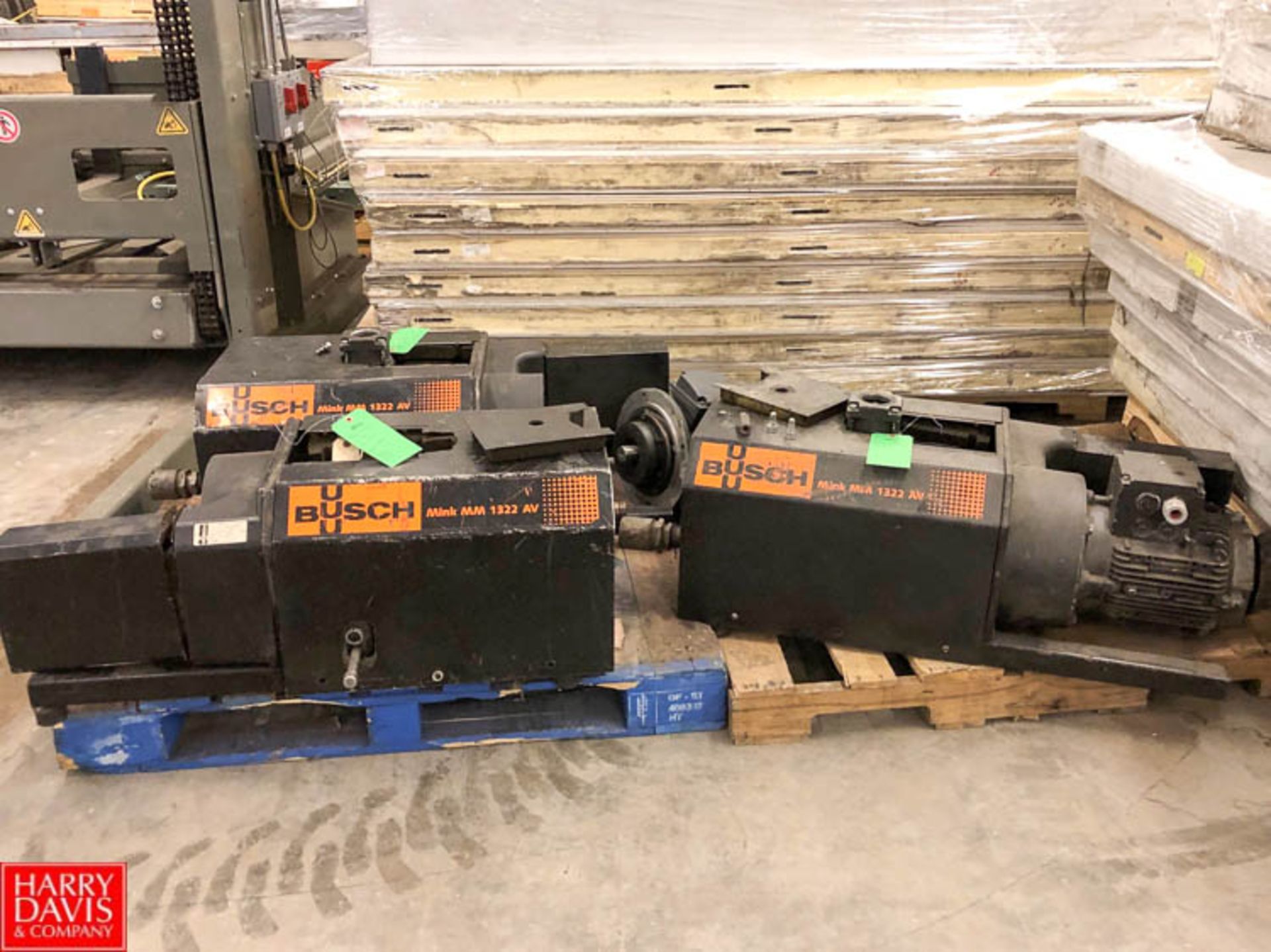 Busch Mink Claw 9 HP Vacuum Pump Model MM1322AV / 1342.113.304. 3,600 RPM Rigging Fee $75