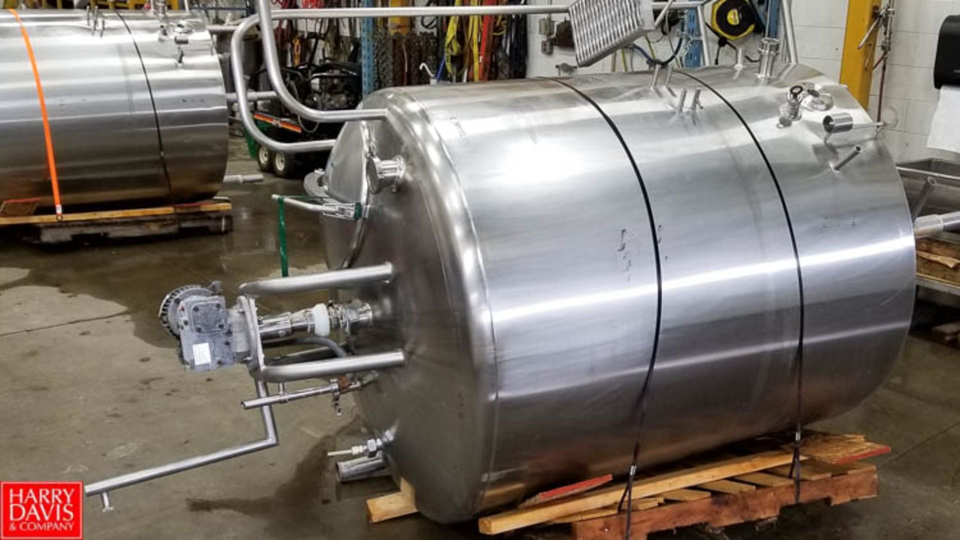 Mueller 400 Gallon Dome-Top Jacketed S/S Processor with Vertical Bottom-Sweep Agitation, S/S - Image 2 of 5