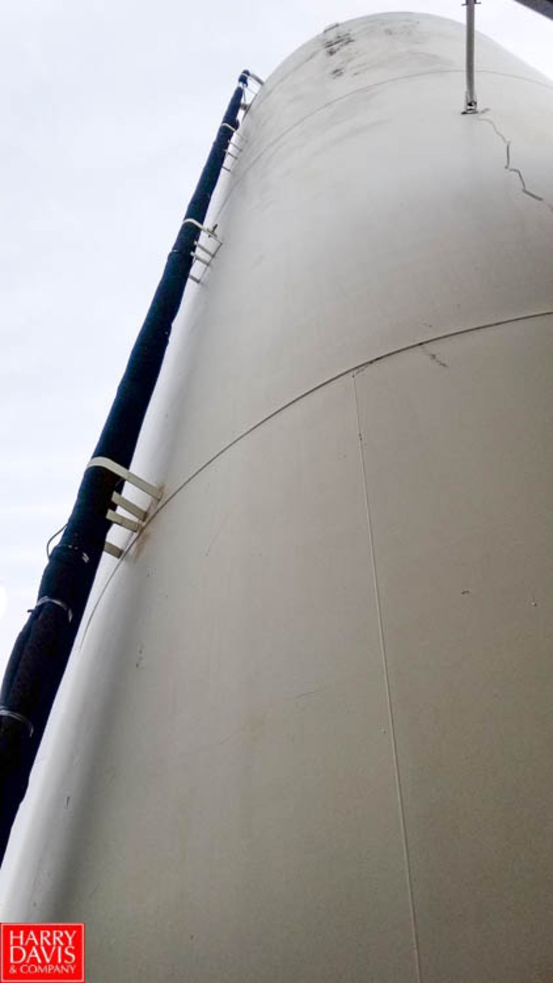 Mueller 30,000 Gallon Jacketed S/S Silo with Horizontal Agitation *Located in Belgium, WI Rigging - Image 5 of 9