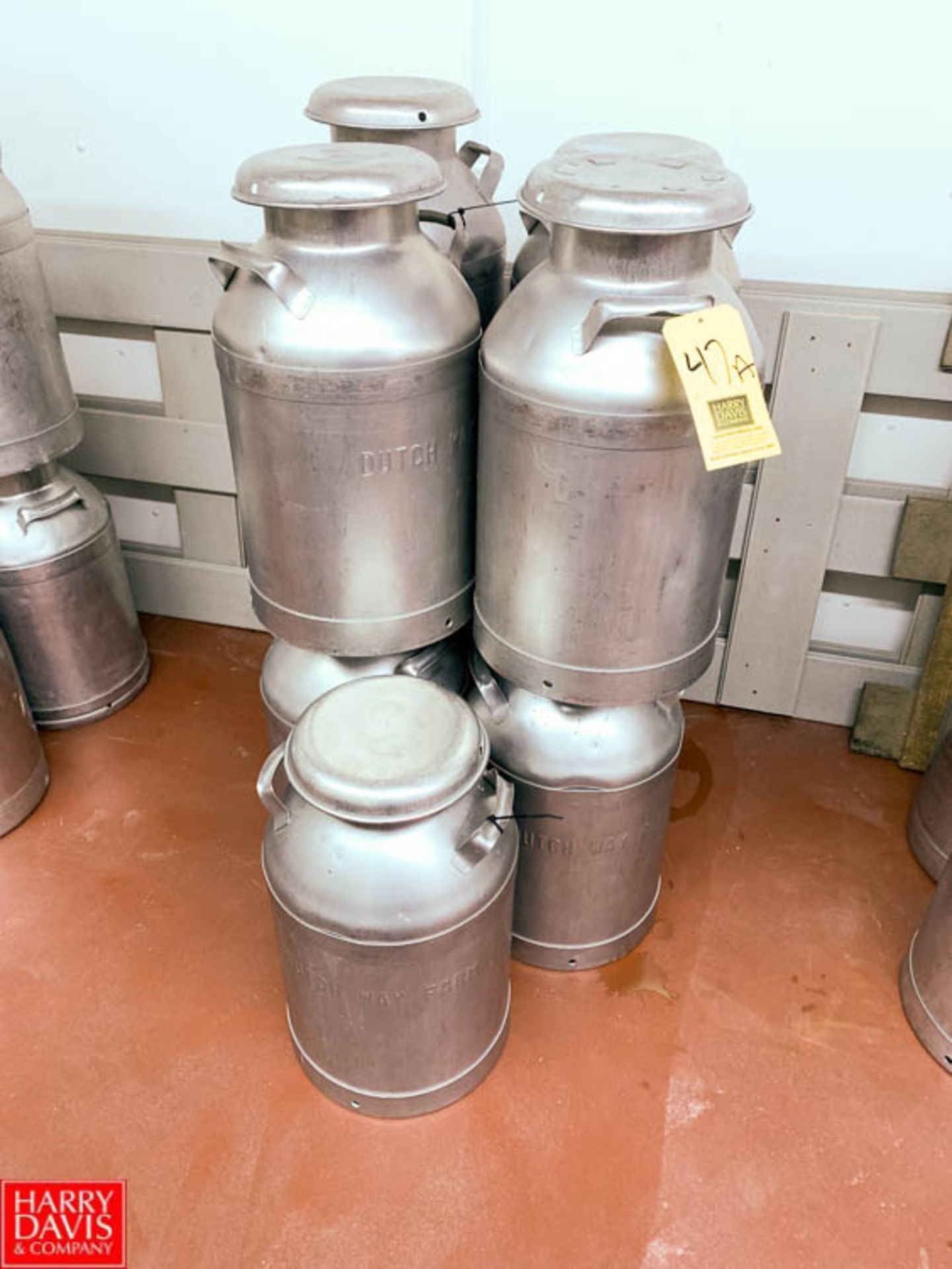 10 Gallon S/S Milk Cans