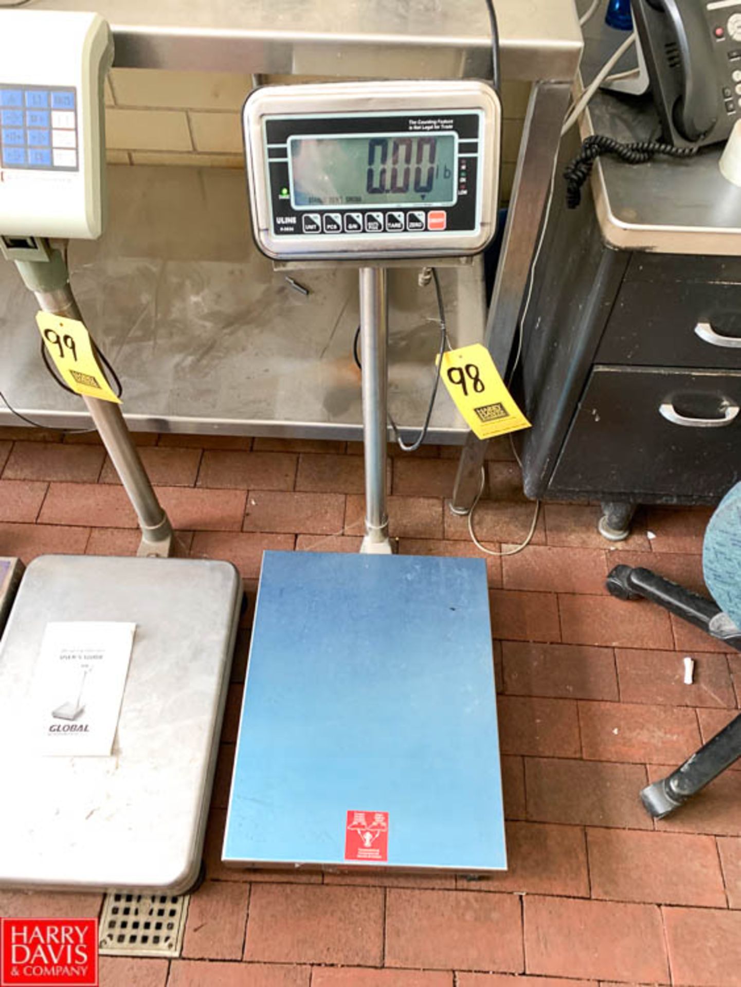 Uline Digital Scale Model H-5836 -Rigging Fee $ 50