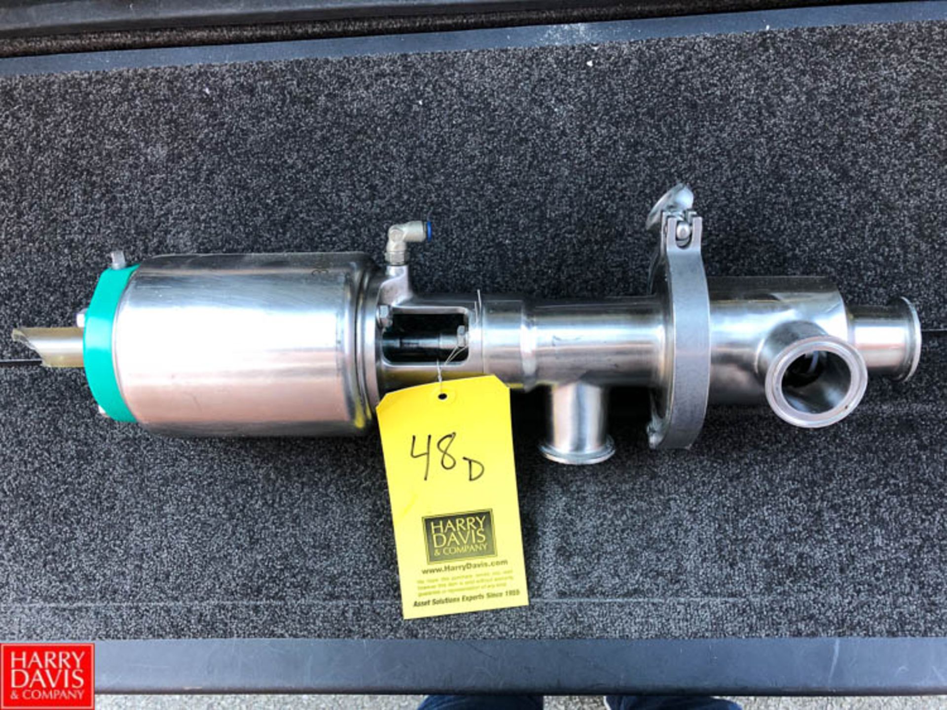 Alfa Laval / TriClover 1.5" S/S 3-Way Air Valve; Model: 761 (Located in Pittsburgh, Pa)