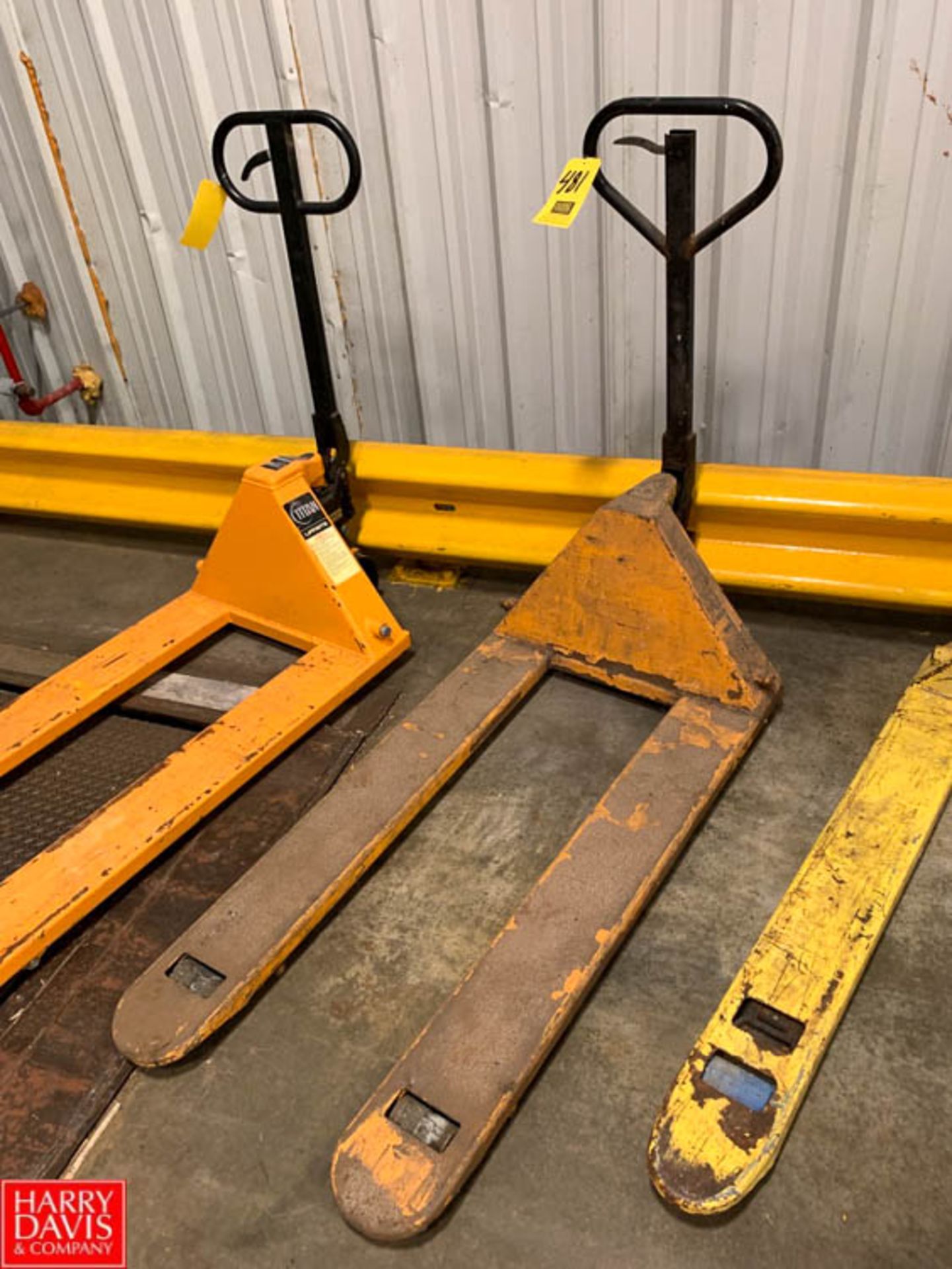 Hydraulic Pallet Jack Rigging Fee: $25