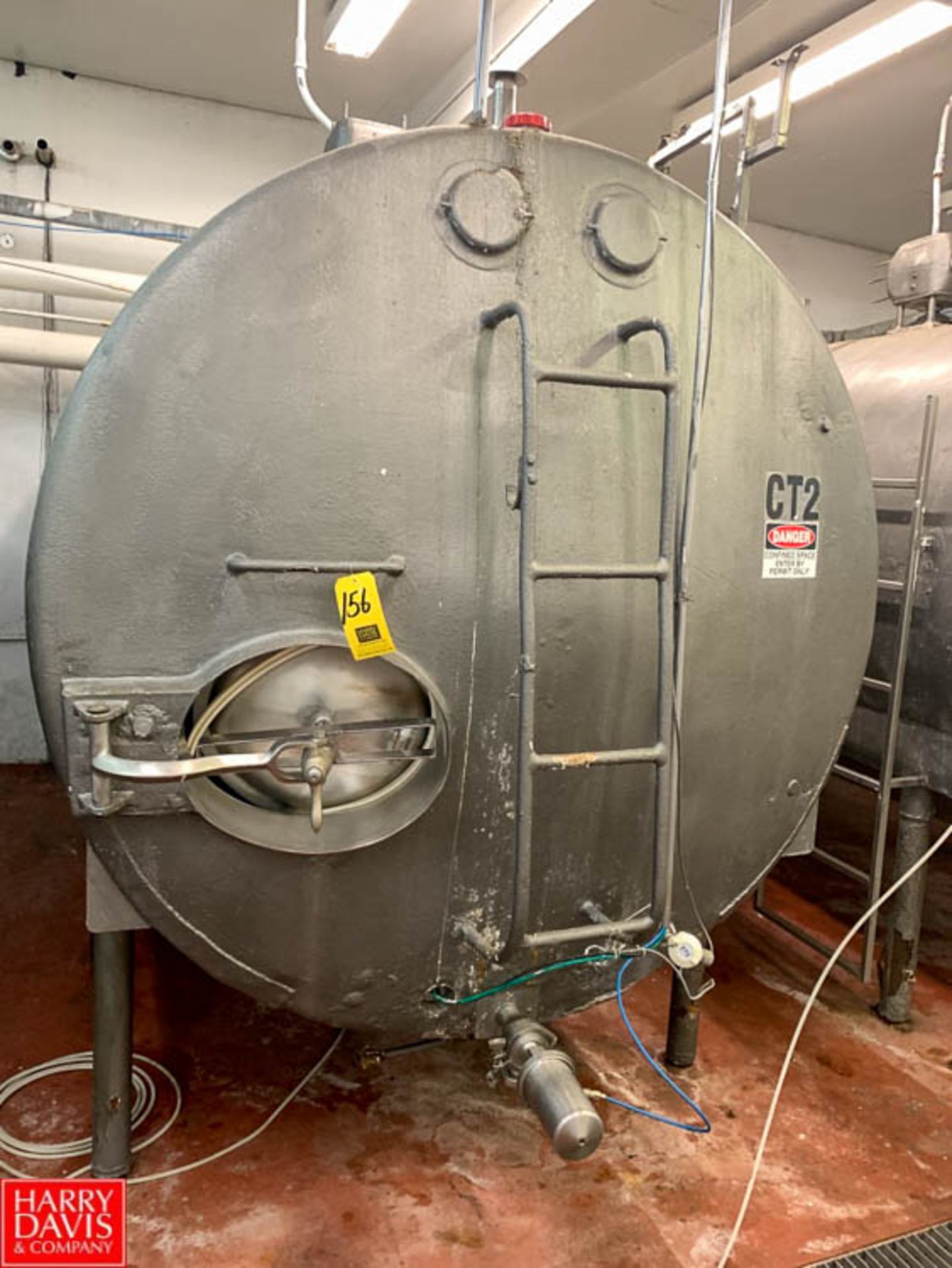 2,000 Gallon S/S Jacketed Tank with Vertical Agitator - Rigging: $1250