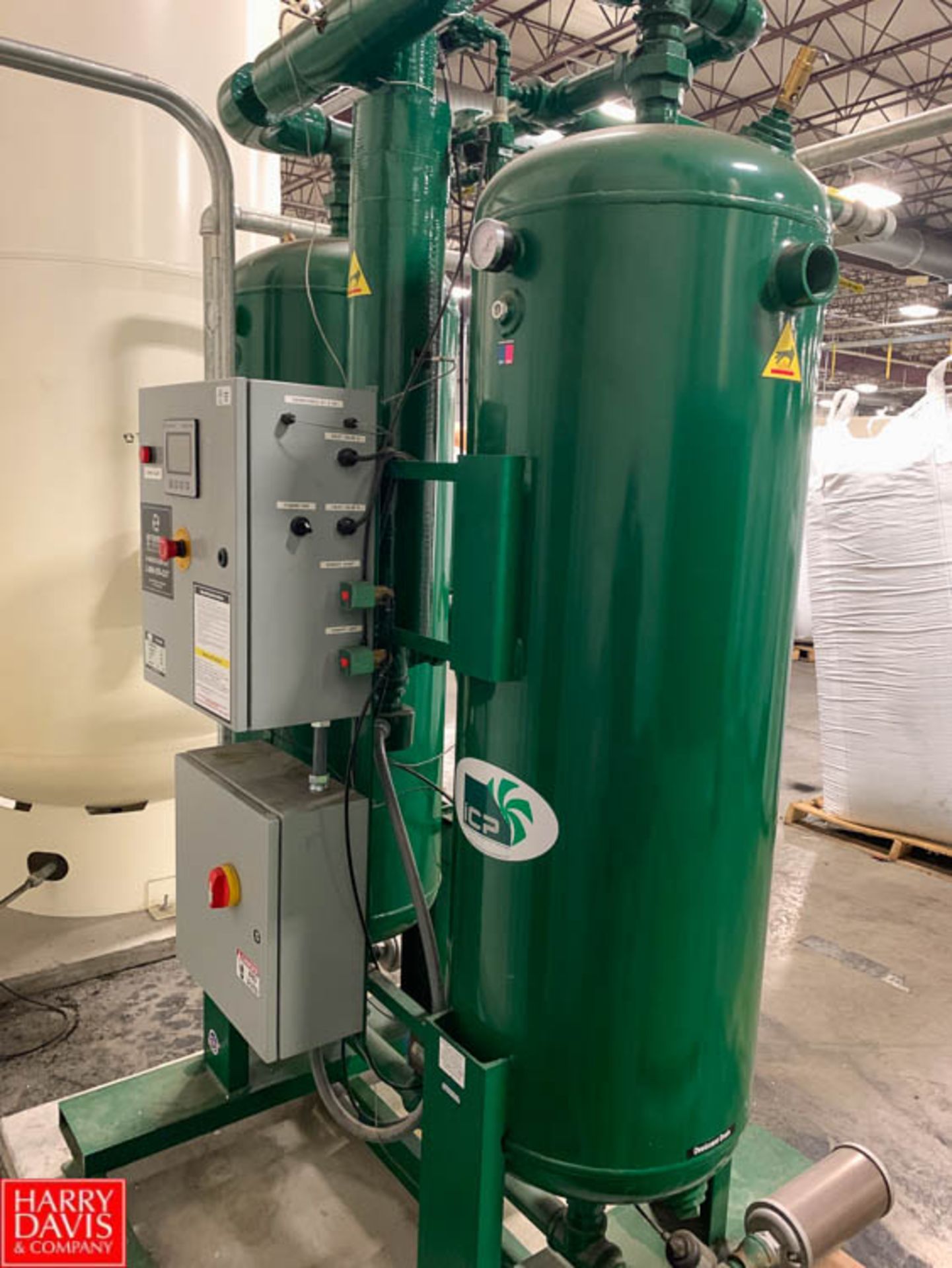 2016 ICP Compressions Air Dryer, Model IDHPE-550, S/N 2331563E, with Water Separator Rigging Fee: