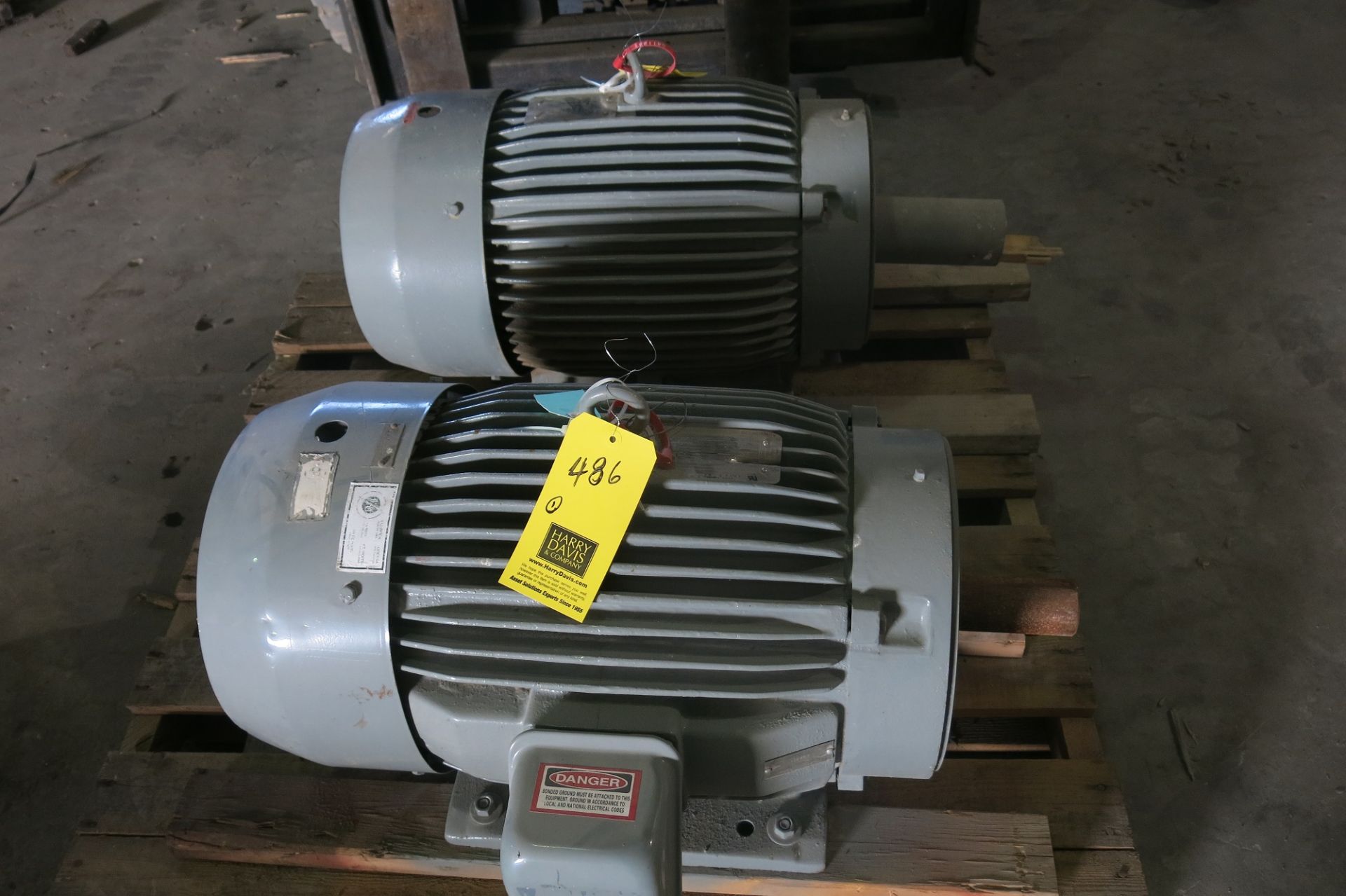 (2) Sterling Fluid System Pumps with Baldor 20 HP Motor, (1) Toshiba 350 HP Motor, (2) Toshiba 25 HP - Image 4 of 6