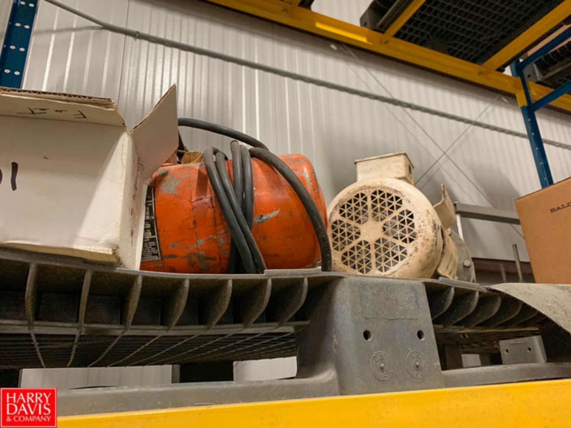 CM Electric Chain Hoist and Ampco Pump Rigging Fee: $50 *LOCATED IN: Kiel, Wisconsin