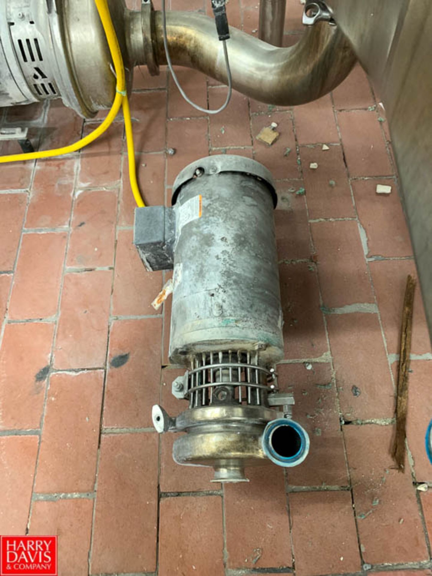 Tri Clover 3 HP Pump with 1.5" x 2" S/S Head, Clamp Type Rigging Fee: $50 *LOCATED IN: Kiel,