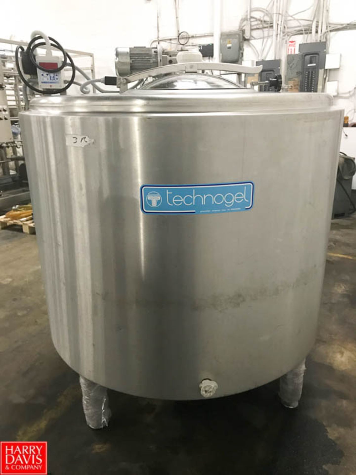 Technogel 300 Gallon S/S Jacketed Mix Tank with Vertical Agitator and Model HP11 Thermostat