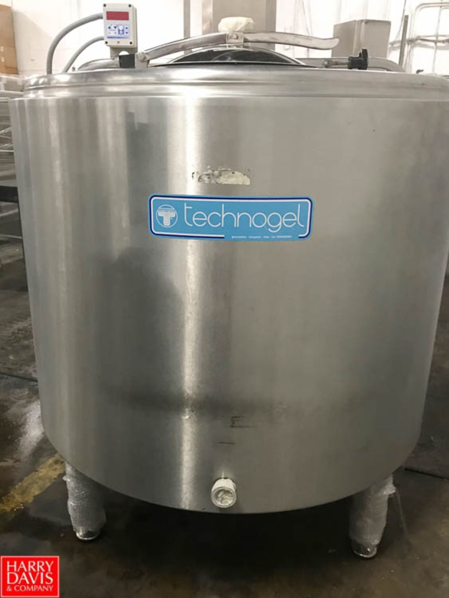 Technogel 300 Gallon S/S Jacketed Mix Tank with Vertical Agitator and Model HP11 Thermostat