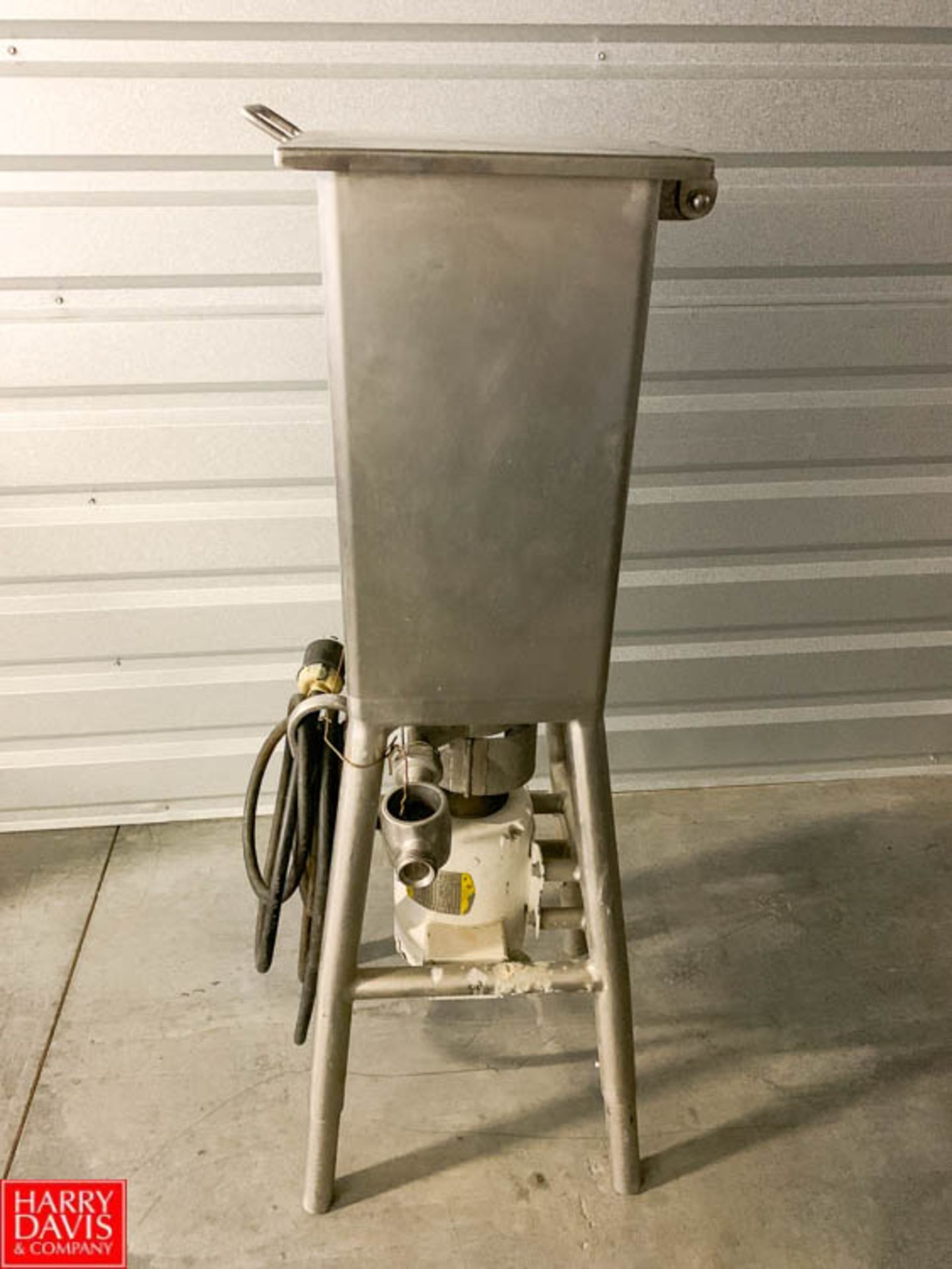 Breddo 10 Gallon S/S Likwifier Model LDTW-10 with .5 HP Direct Drive Motor **Item Located in Denver,