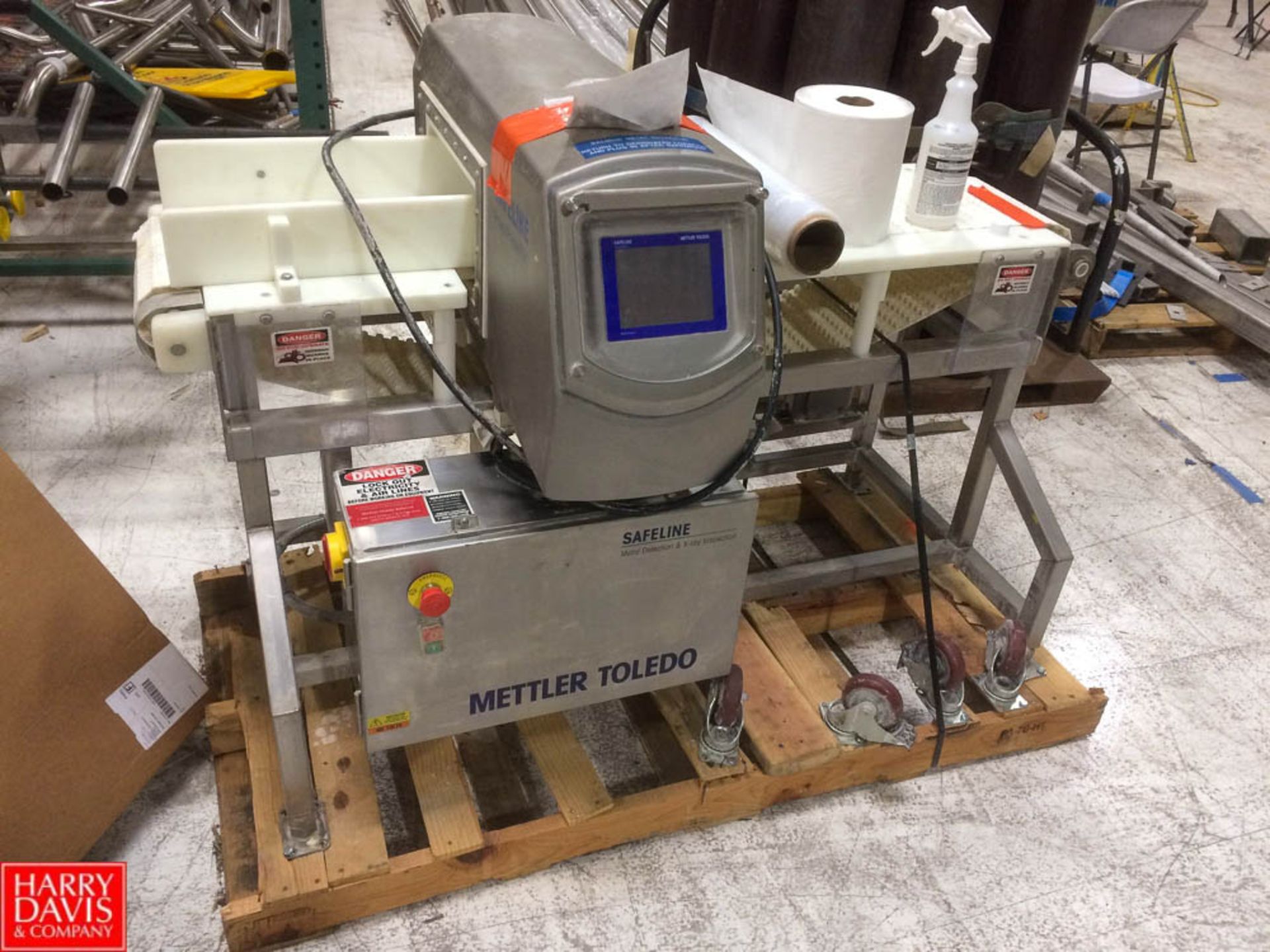 2014 Safeline Mettler Toledo Metal Detector Model V4/SS/R-Series : SN 109674 **Item Located in