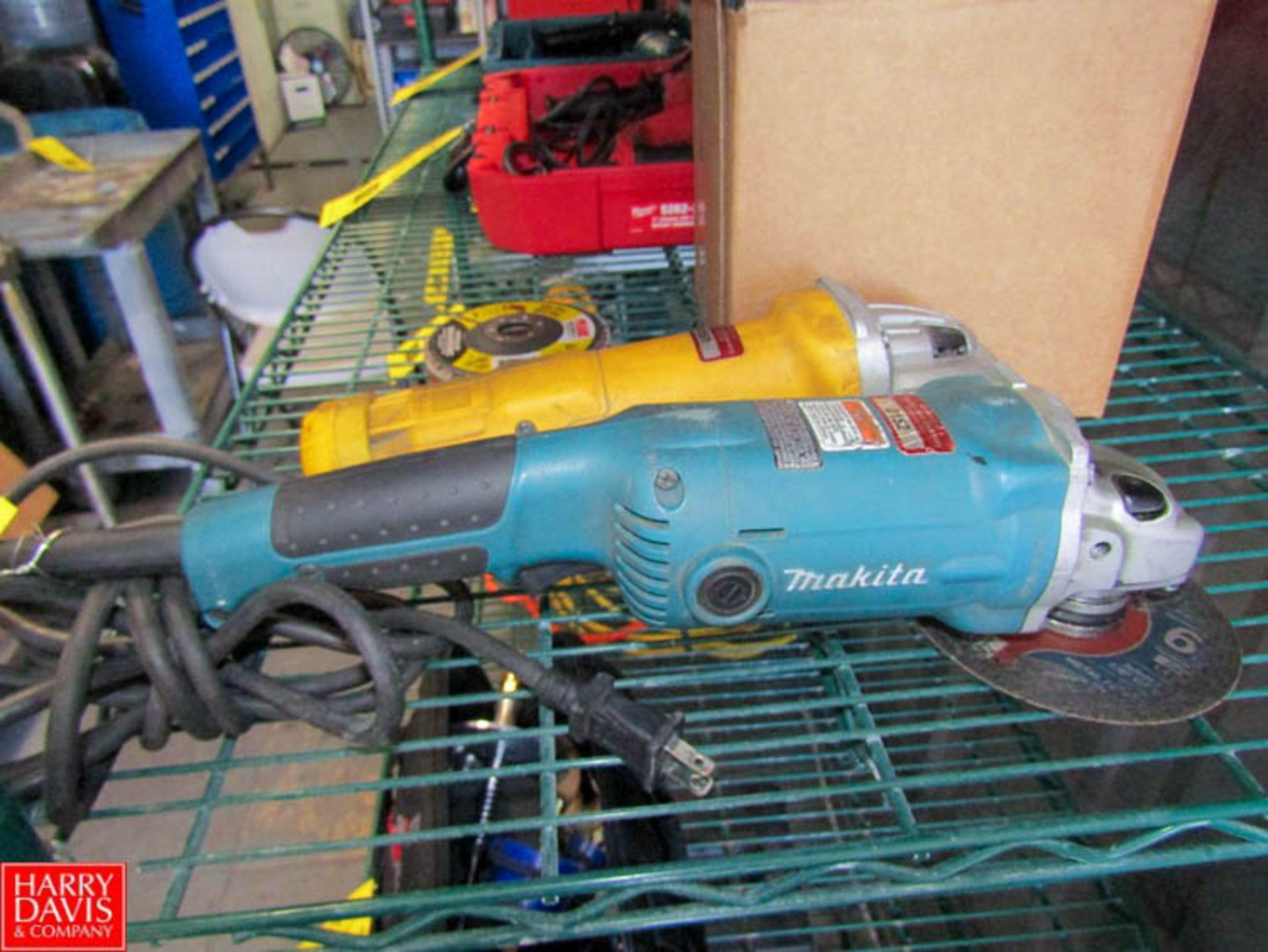 (2) Assorted Makita and DeWalt Angle Grinders with Maxidisc Sanding Discs Rigging Fee: $ 15 - Image 2 of 4