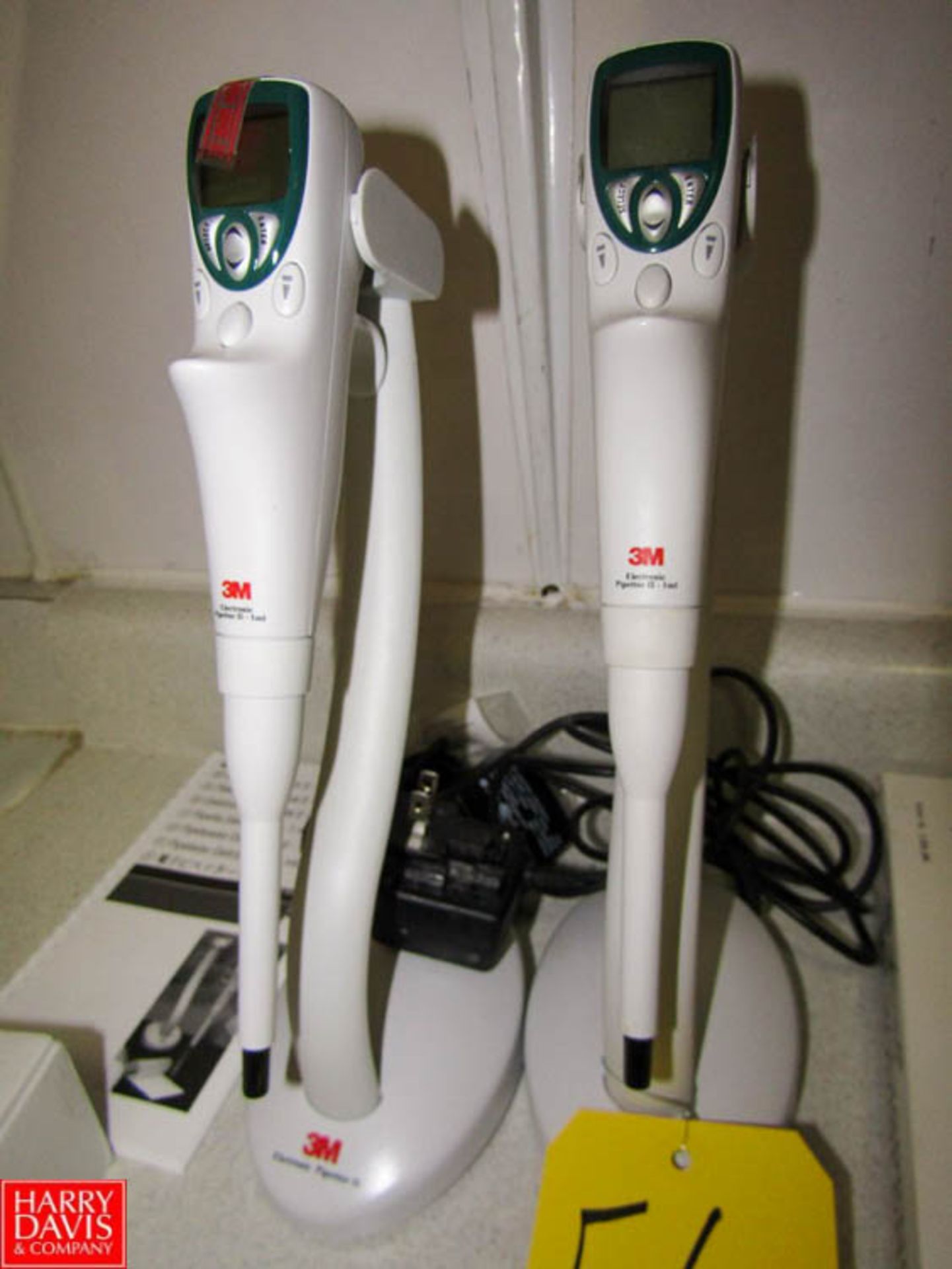 Micro Dispensers Including: (2) Model 6502 Electronic Pipettes (1) Charms Sciences 100ml Precision - Image 2 of 5