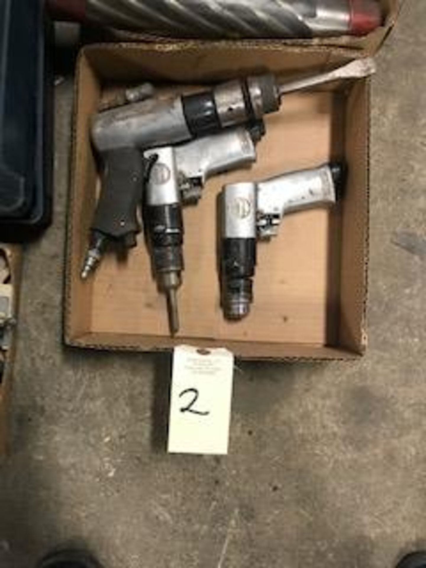 ASSORTED AIR TOOLS